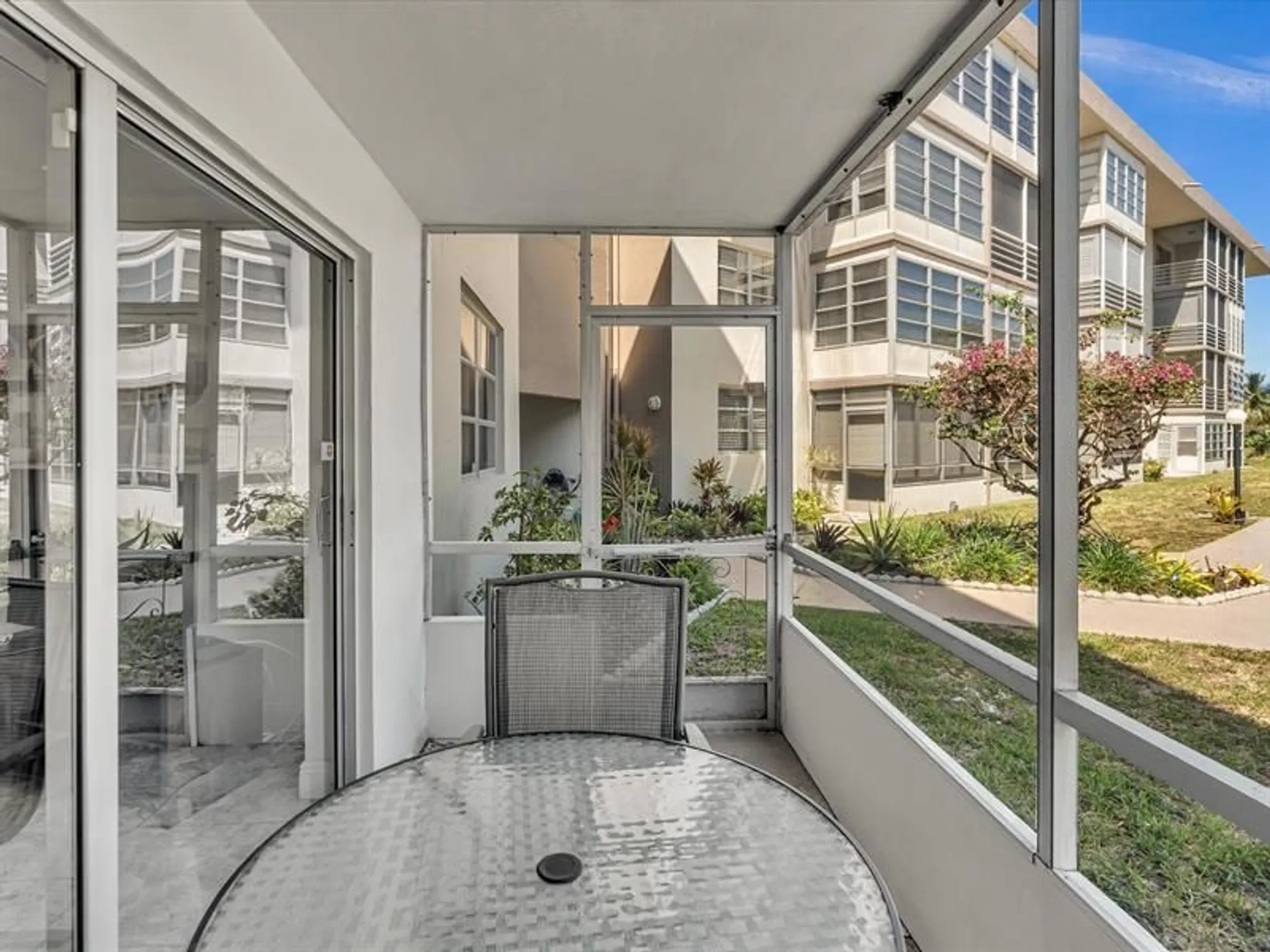 Property Slideshow image 23 of 41 | 2801 nw 47th ter apt 106, Lauderdale Lakes, FL, 33313