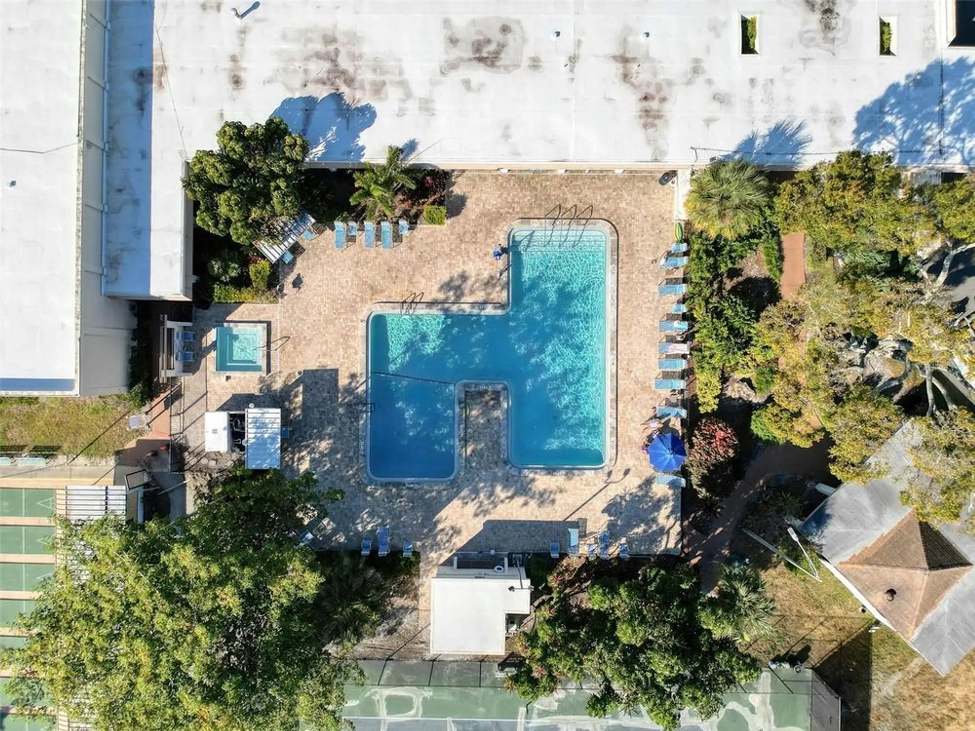 Property Slideshow image 41 of 82 | 5970 80th st n unit 206, St Petersburg, FL, 33709