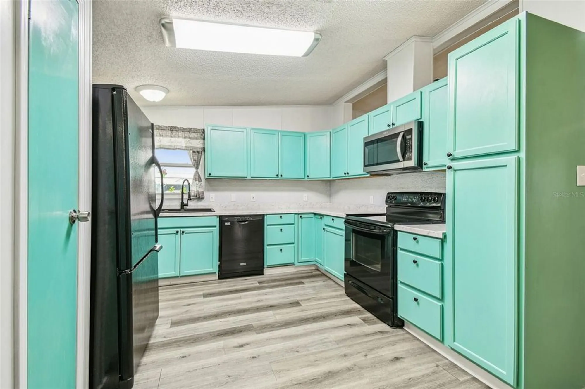 Property Slideshow image 27 of 77 | 1811 sherwood hill dr, Lakeland, FL, 33810