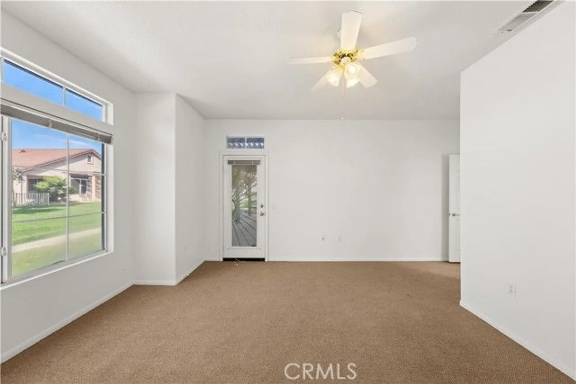 Property Slideshow image 26 of 60 | 19598 rolling green dr, Apple Valley, CA, 92308