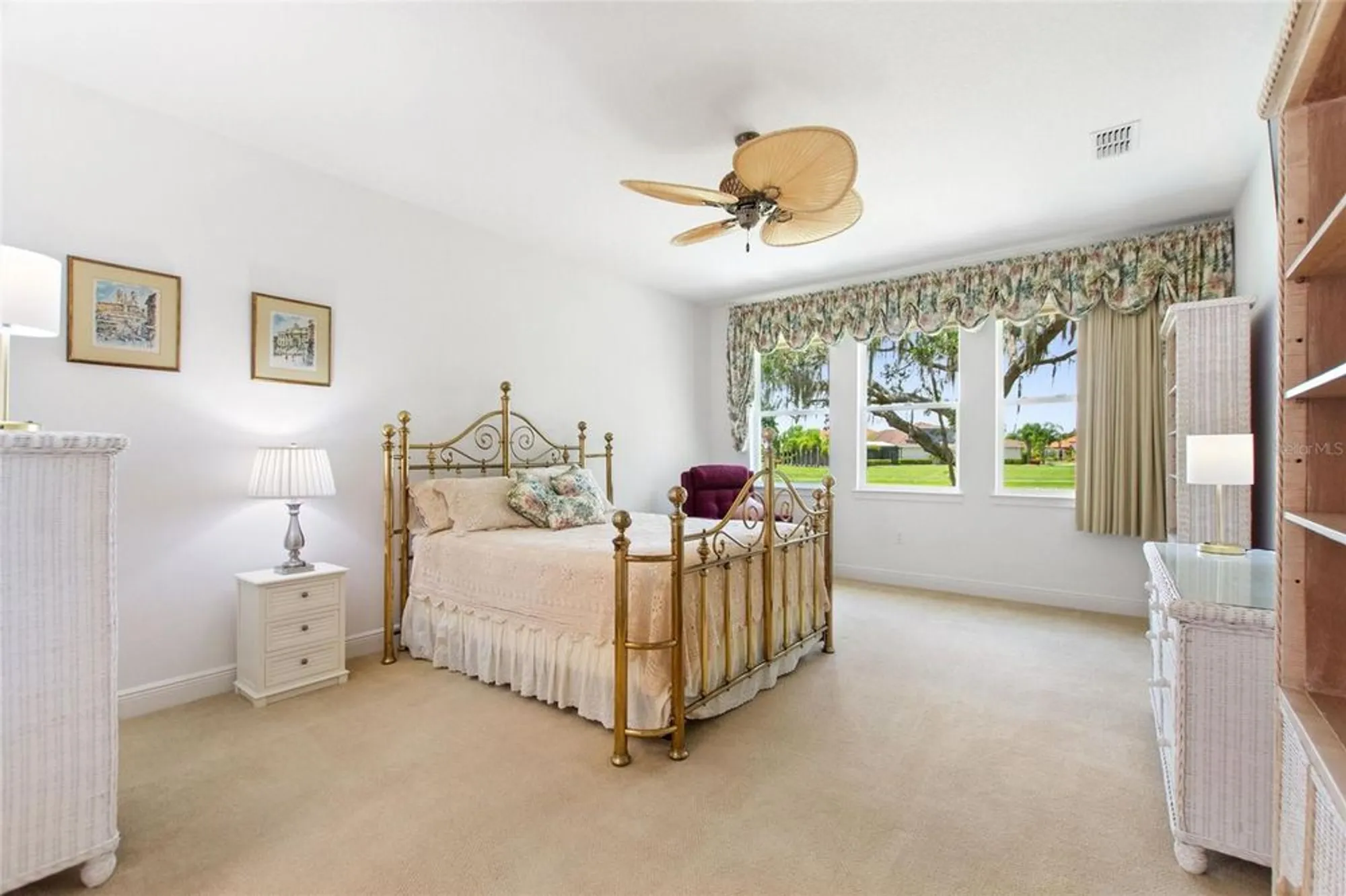 Property Slideshow image 23 of 99 | 346 treviso dr, Kissimmee, FL, 34759