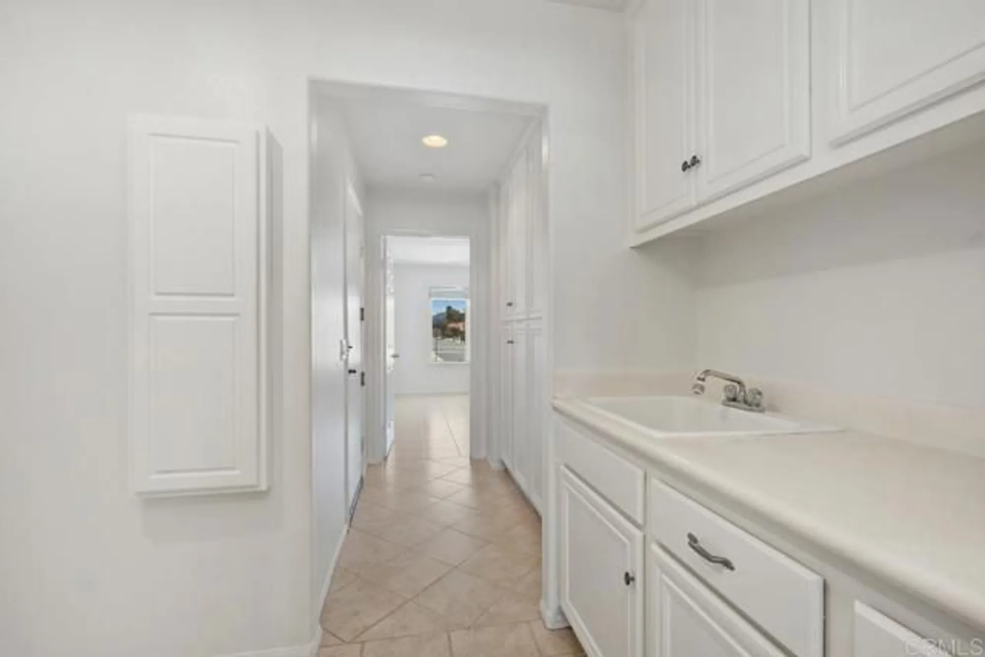 Property Slideshow image 23 of 36 | 2108 pecan tree st, Hemet, CA, 92545