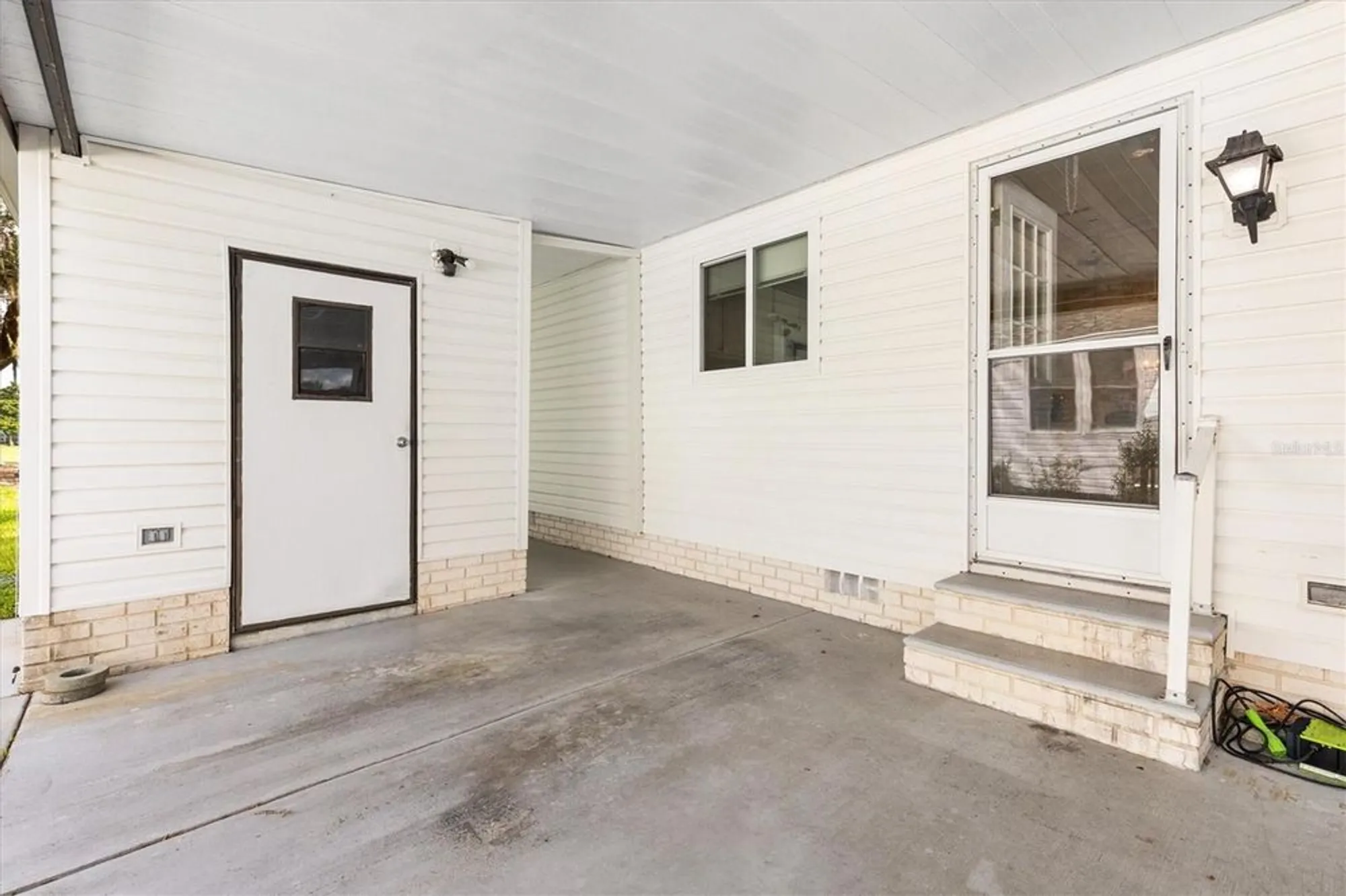 Property Slideshow image 27 of 38 | 523 bonita dr, The Villages, FL, 32159