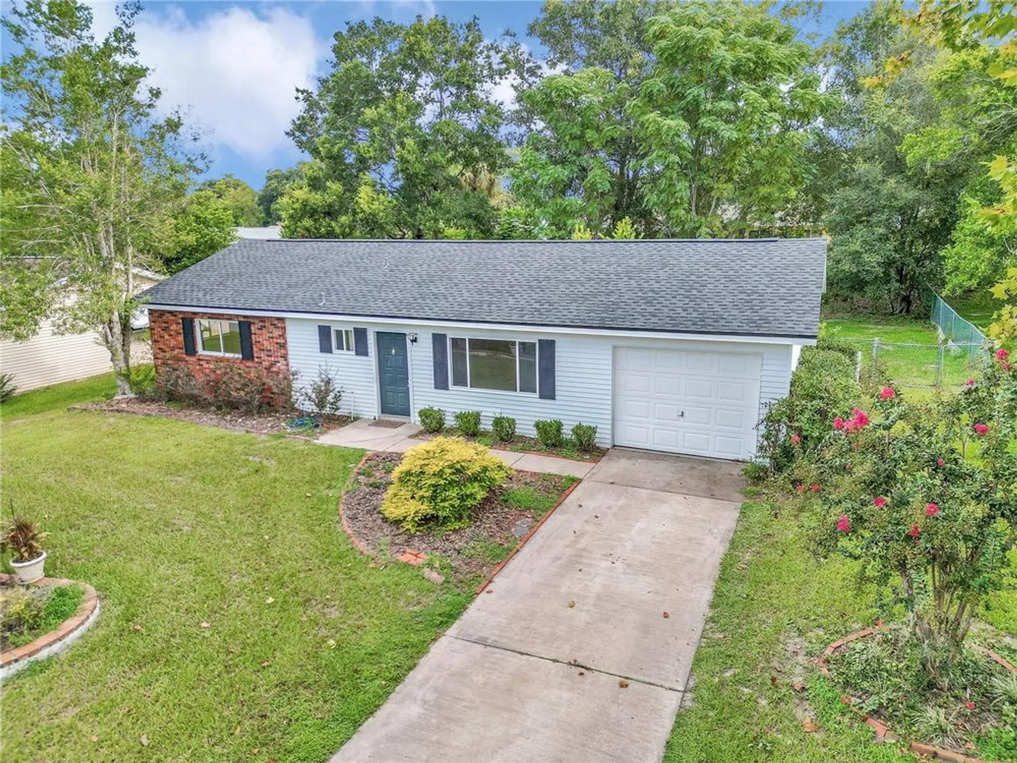 Property Slideshow image 2 of 32 | 8424 sw 107th pl, Ocala, FL, 34481