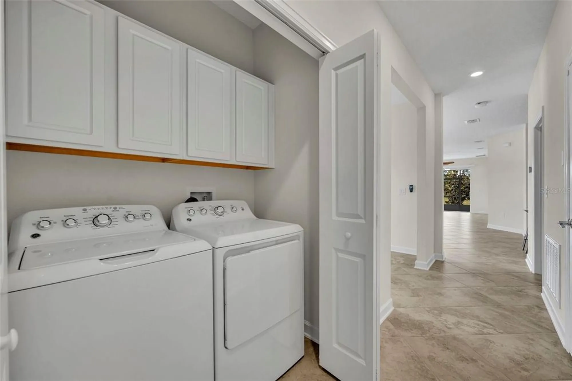 Property Slideshow image 27 of 31 | 3569 belland cir a, Clermont, FL, 34711