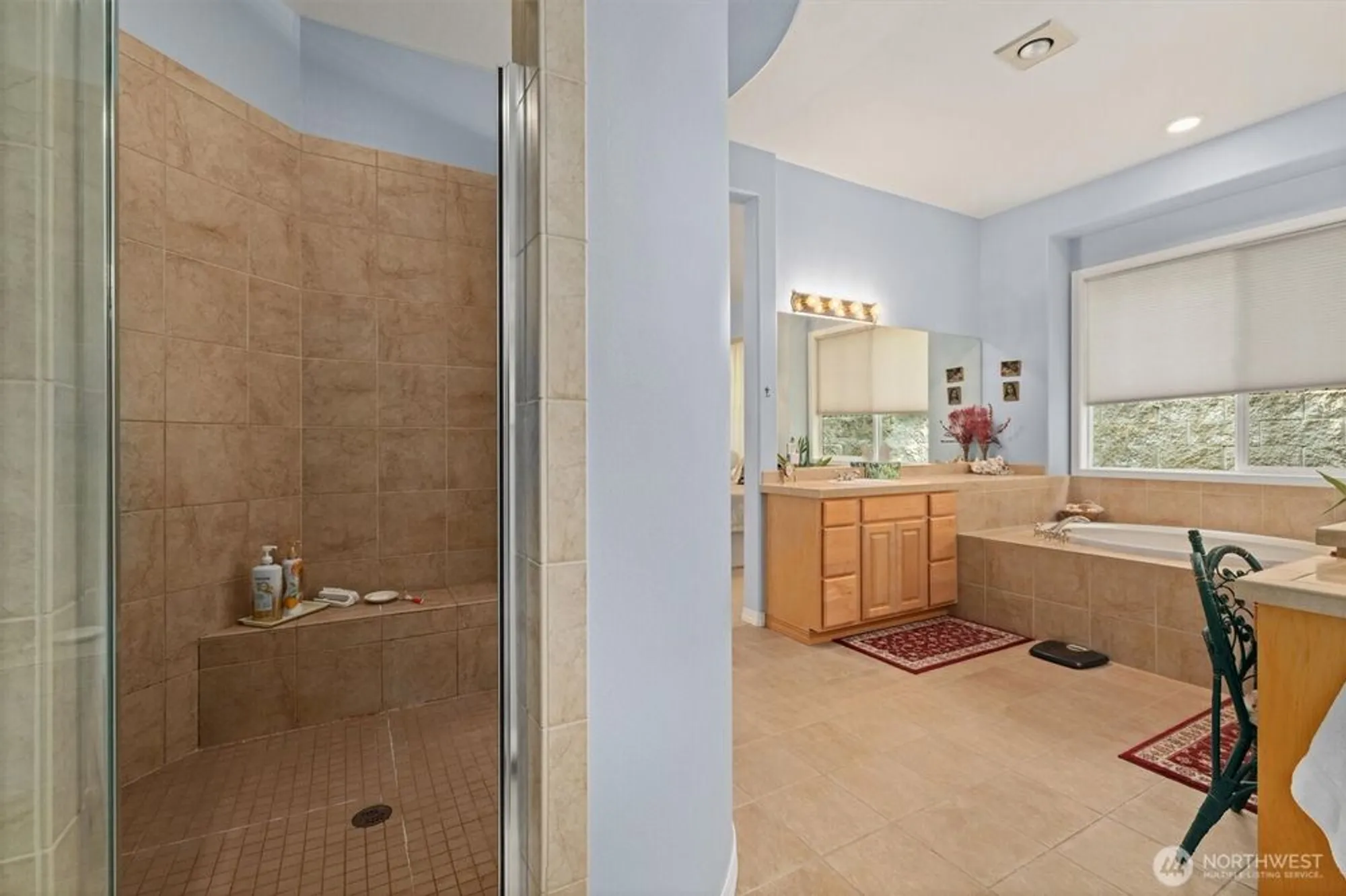 Property Slideshow image 23 of 38 | 23263 ne 126th st, Redmond, WA, 98053