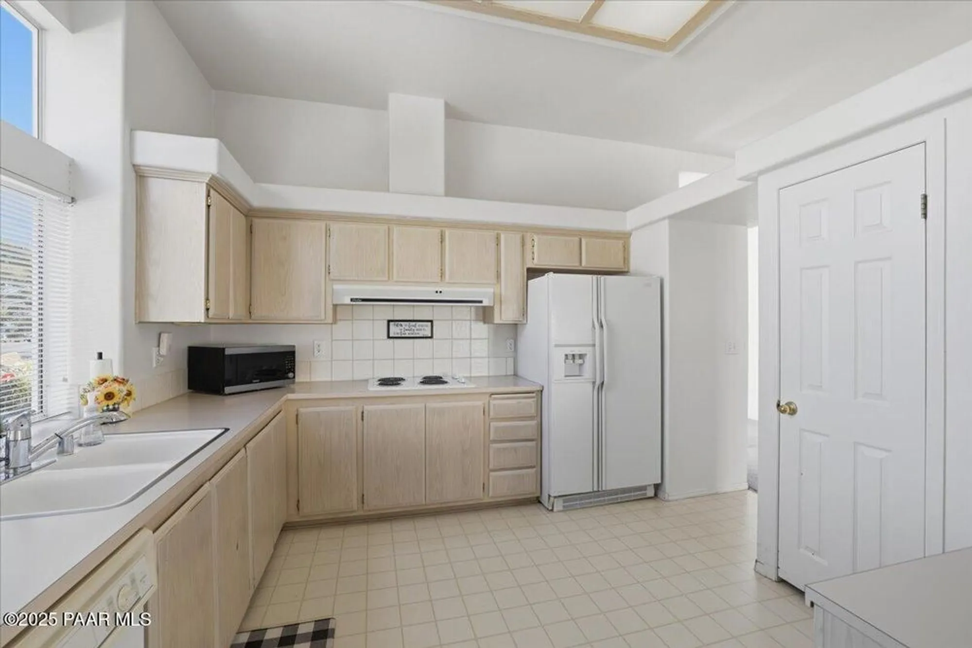 Property Slideshow image 13 of 31 | 753 n mesquite tree dr, Prescott Valley, AZ, 86327