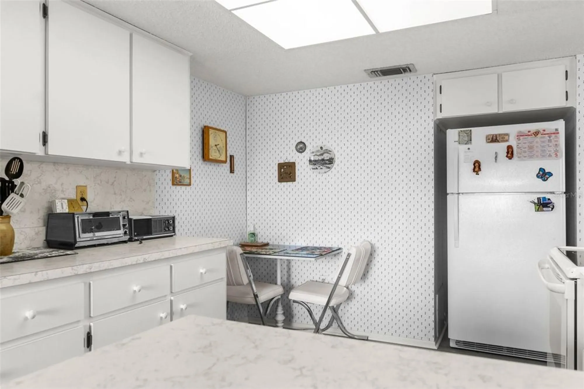 Property Slideshow image 13 of 43 | 4424 pelorus dr, New Port Richey, FL, 34652