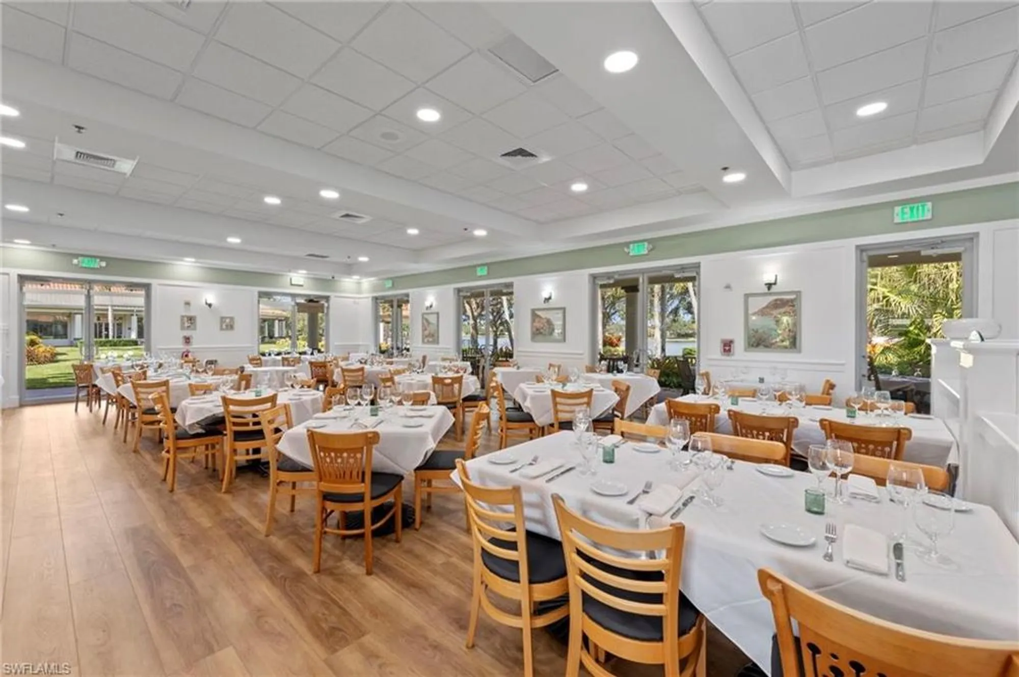 Property Slideshow image 28 of 42 | 5785 drummond way, Naples, FL, 34119