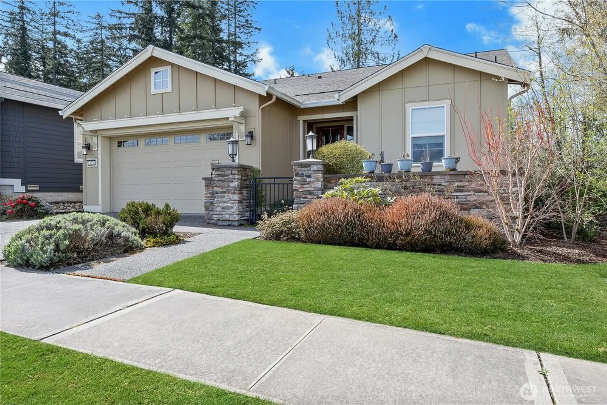Property Slideshow image 2 of 28 | 14226 189th ave, Bonney Lake, WA, 98391