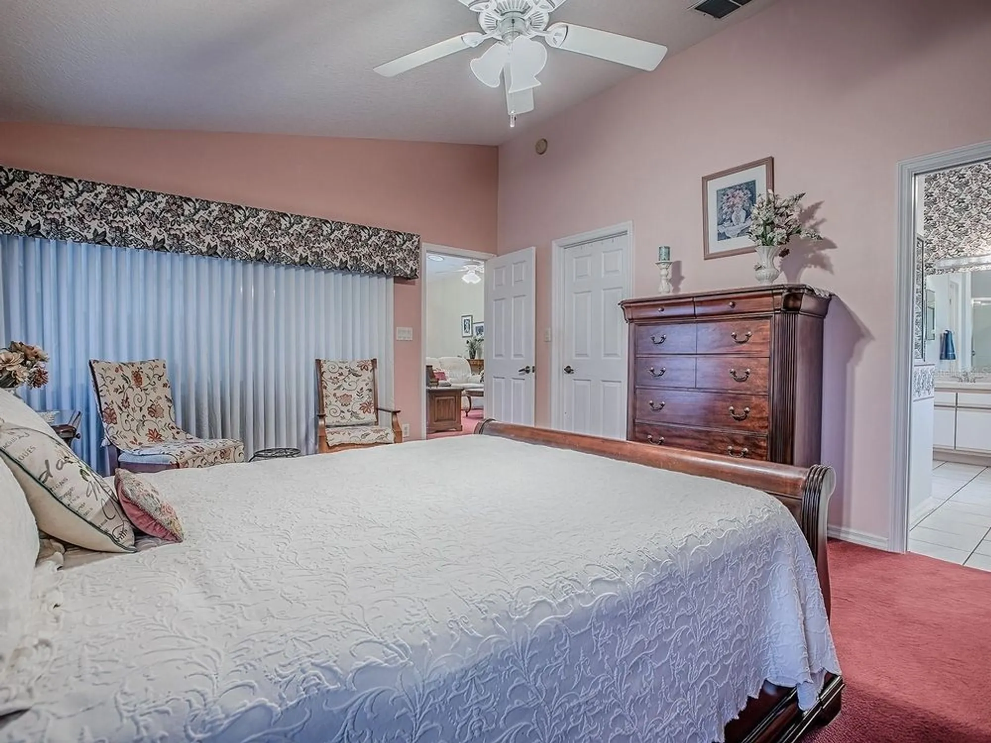 Property Slideshow image 31 of 62 | 25749 whisper oaks rd, Leesburg, FL, 34748