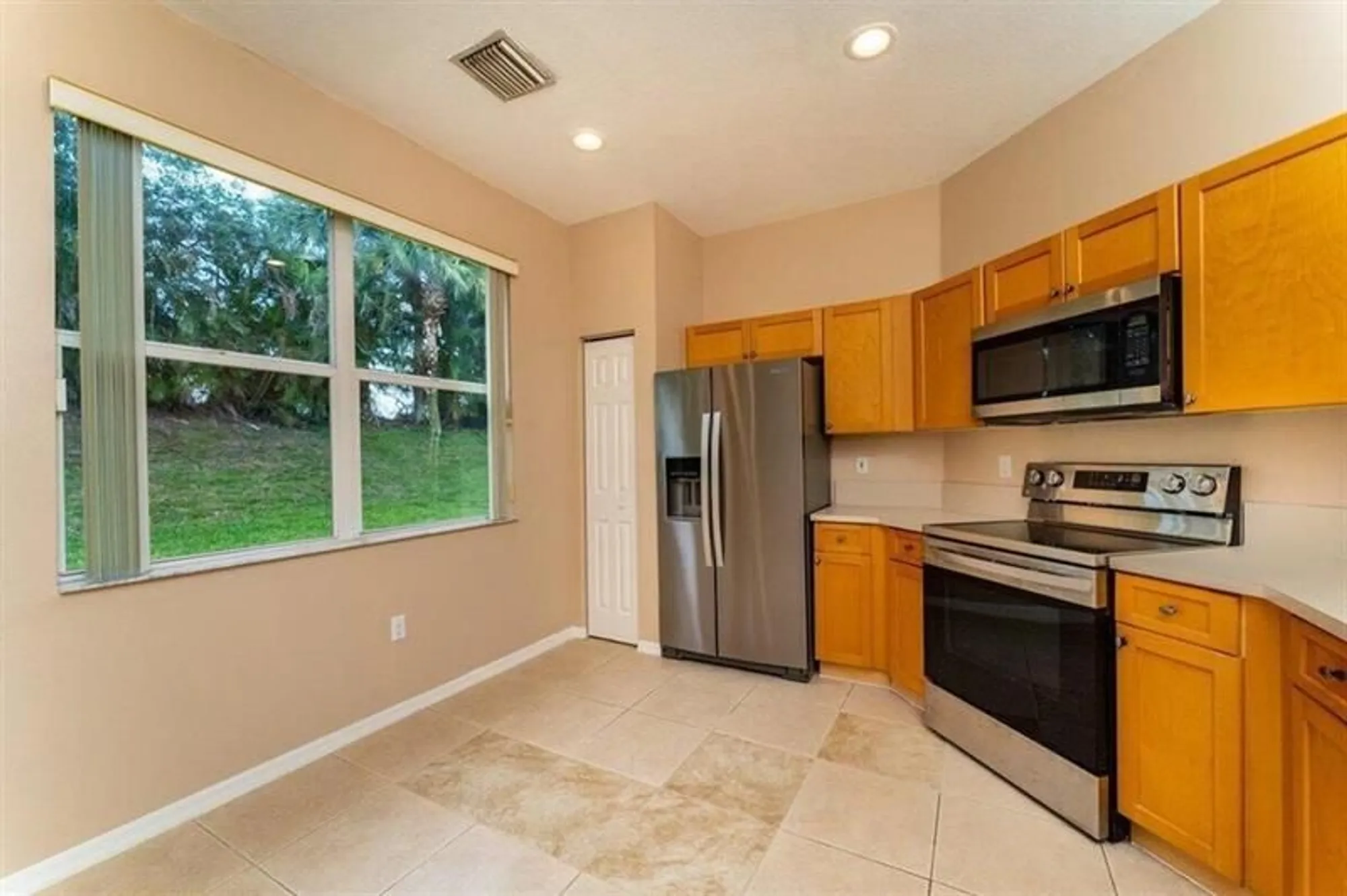 Property Slideshow image 17 of 22 | 806 sw rocky bayou ter, Saint Lucie West, FL, 34986