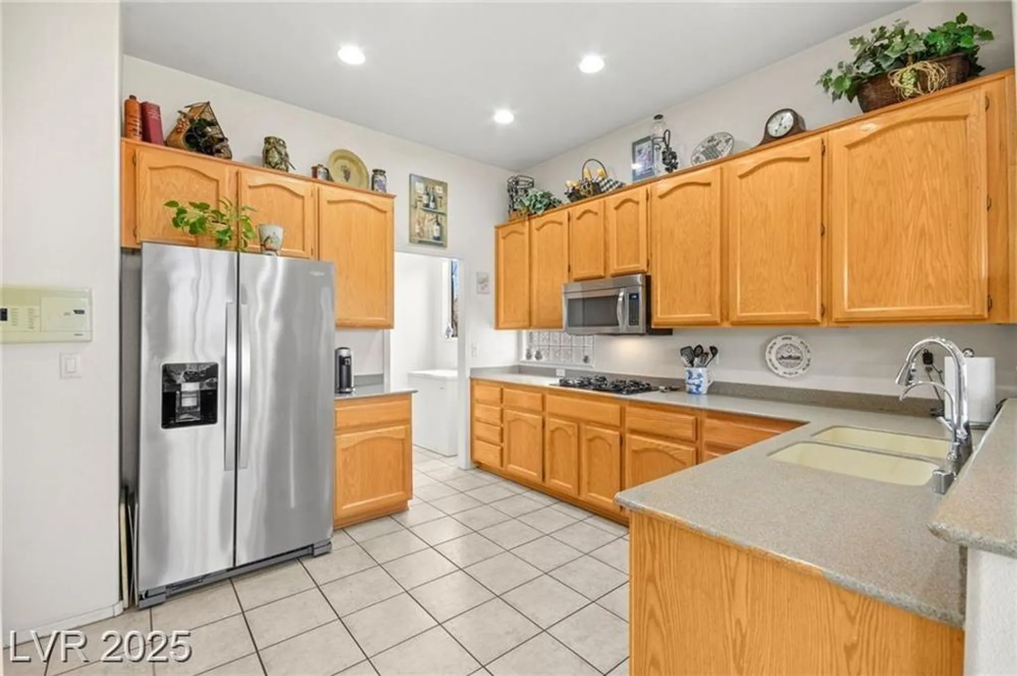 Property Slideshow image 2 of 71 | 482 bonnie brook pl, Henderson, NV, 89012
