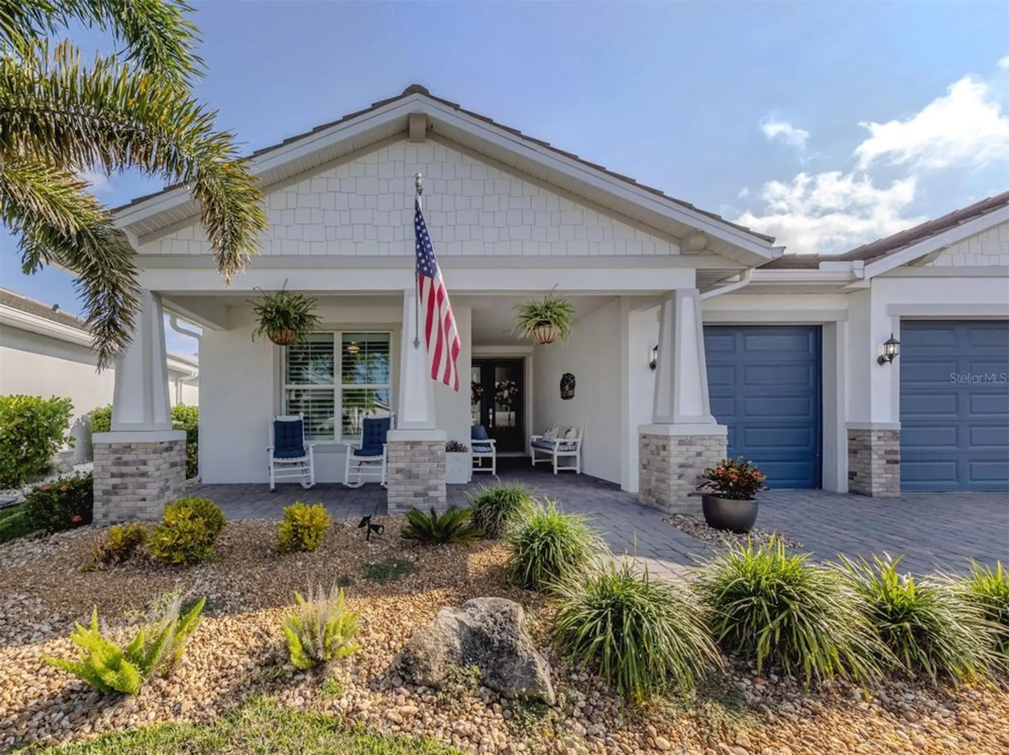 Property Slideshow image 4 of 78 | 592 mistiflower cir, Nokomis, FL, 34275