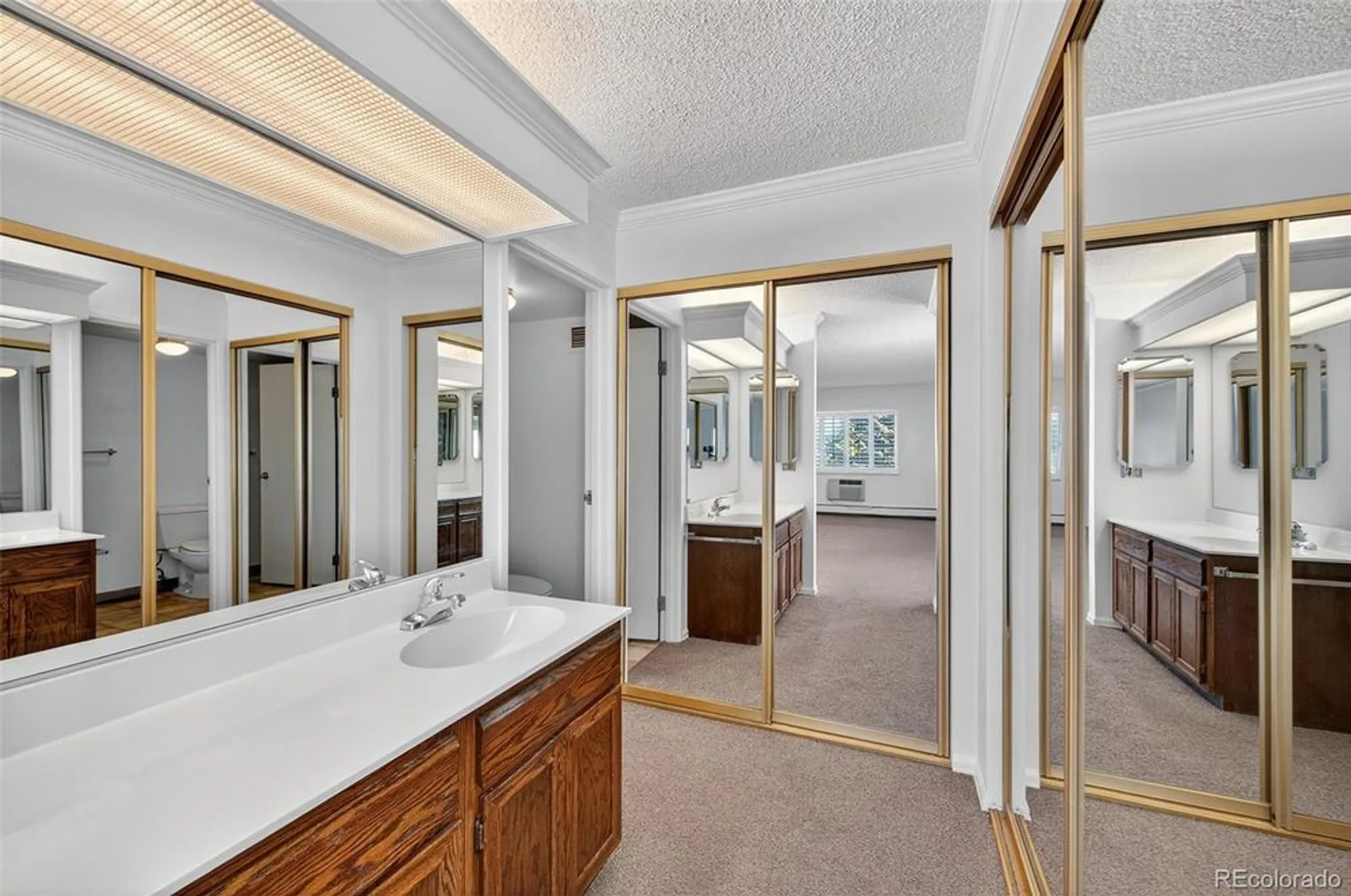 Property Slideshow image 13 of 41 | 13691 e marina dr 412, Aurora, CO, 80014