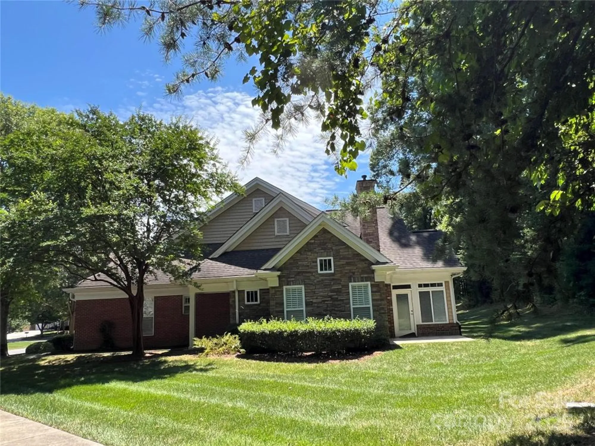 Property Slideshow image 4 of 48 | 10925 casetta dr, Matthews, NC, 28105