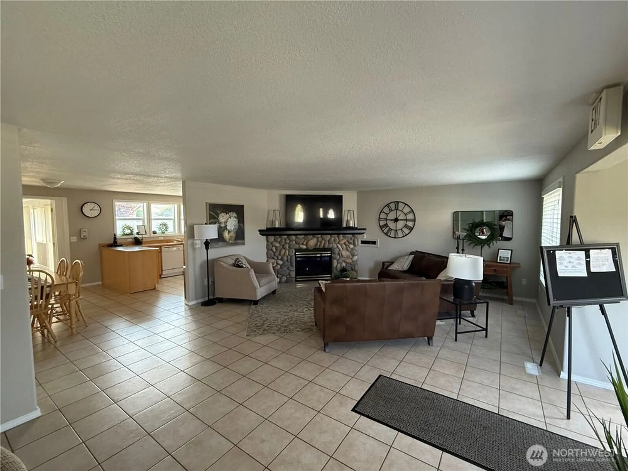 Property Slideshow image 36 of 40 | 112 madrona ln, Orting, WA, 98360