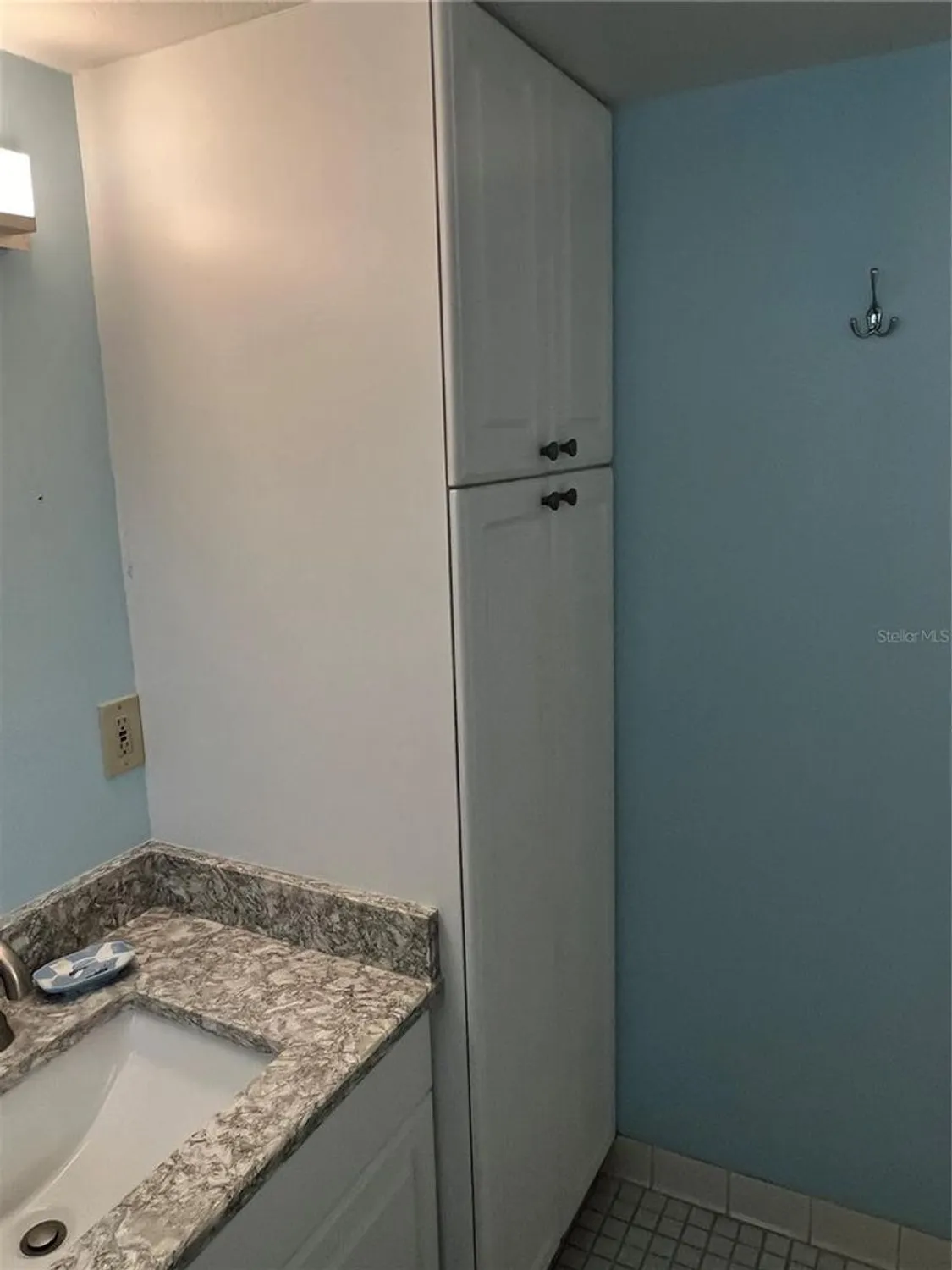 Property Slideshow image 20 of 25 | 6038 red maple rd 1003, Bradenton, FL, 34210