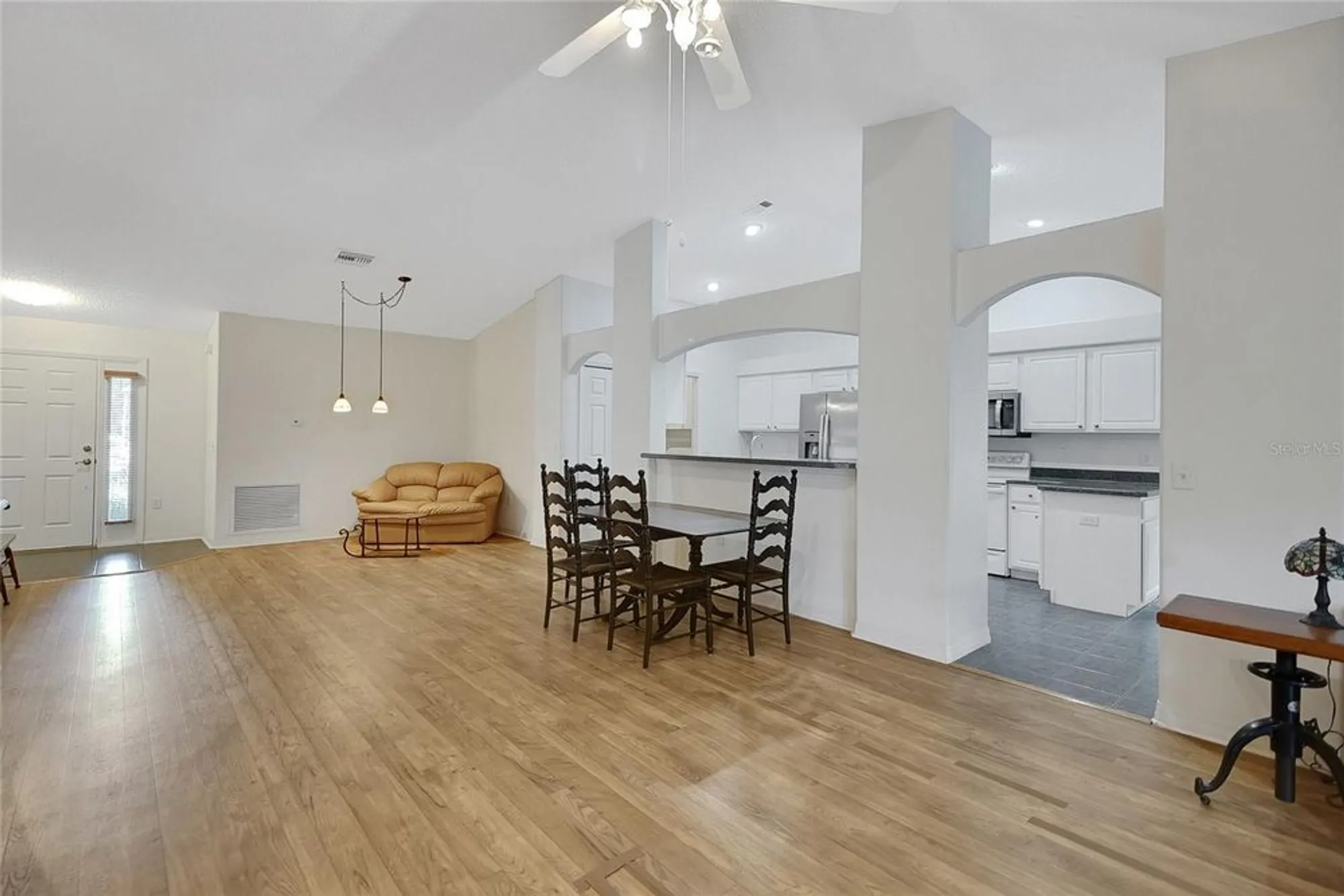 Property Slideshow image 28 of 77 | 32942 rambling oaks ct, Leesburg, FL, 34748