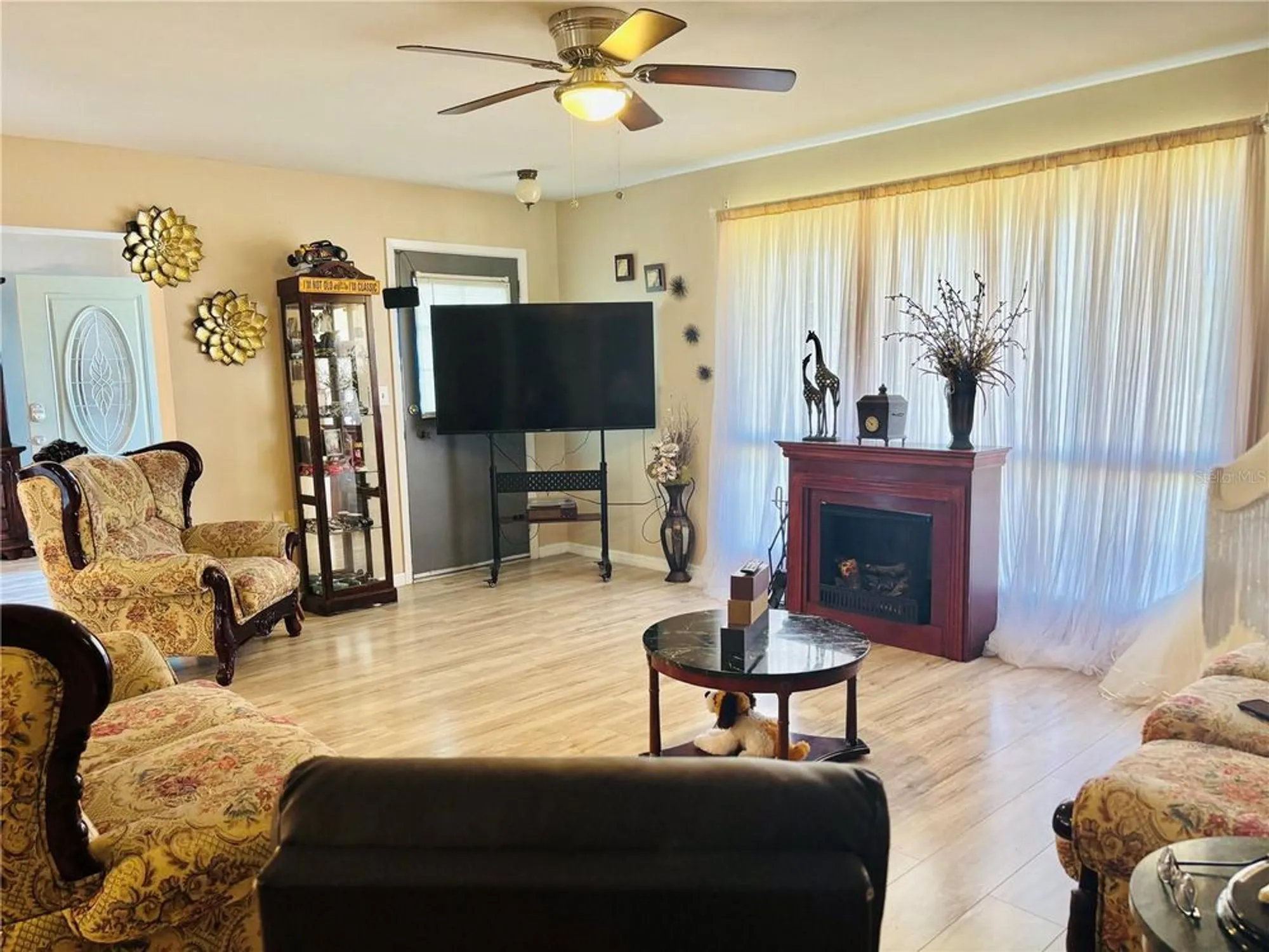 Property Slideshow image 7 of 24 | 1516 arrowhead dr, Sun City Center, FL, 33573