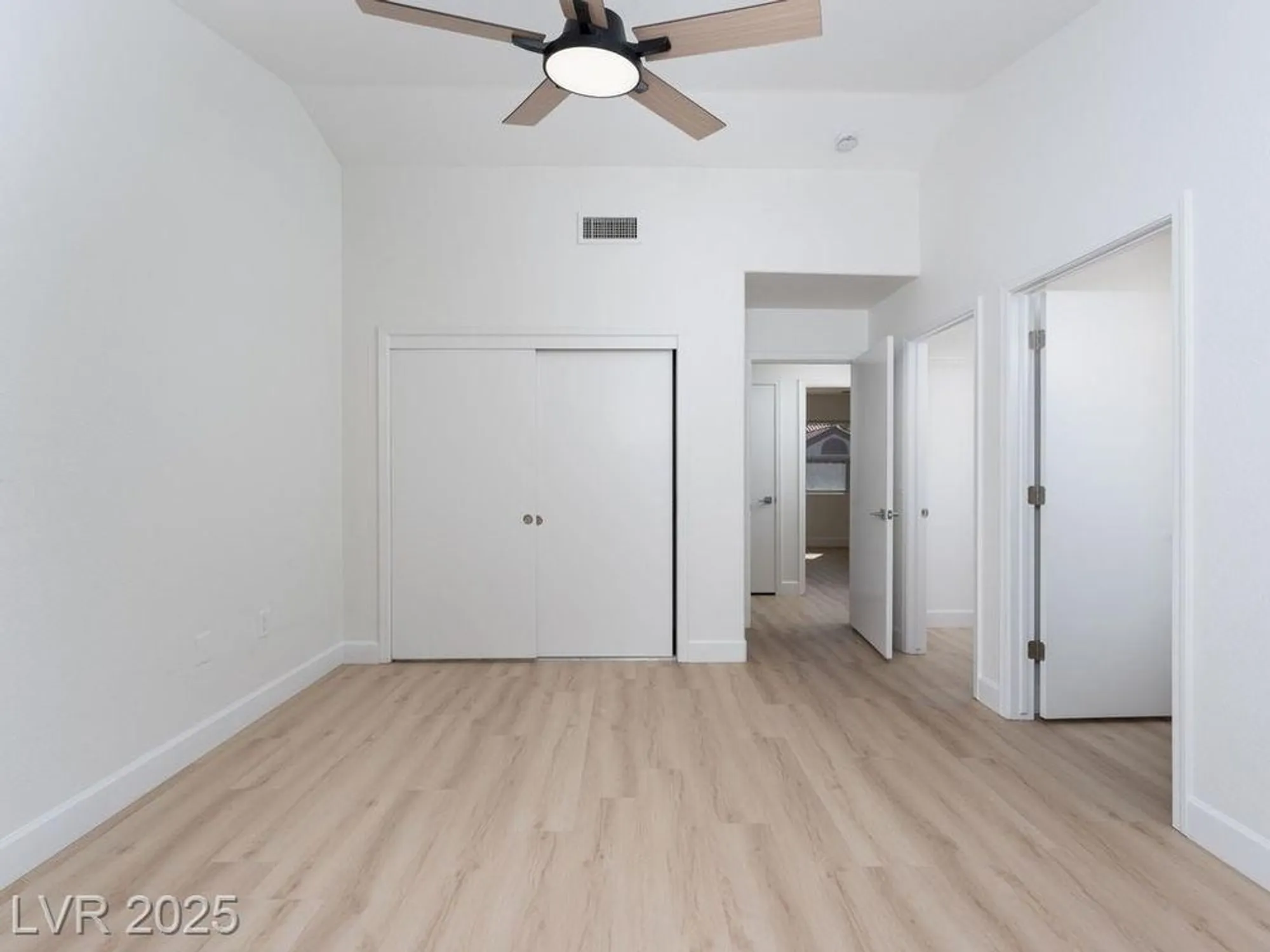 Property Slideshow image 14 of 29 | 9536 ruby hills dr, Las Vegas, NV, 89134