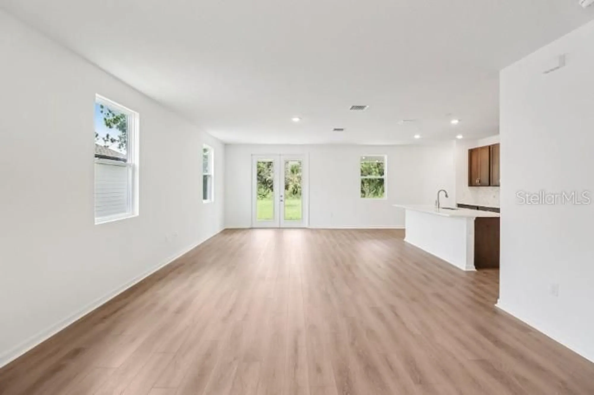 Property Slideshow image 9 of 38 | 706 junonia blvd, New Smyrna Beach, FL, 32168