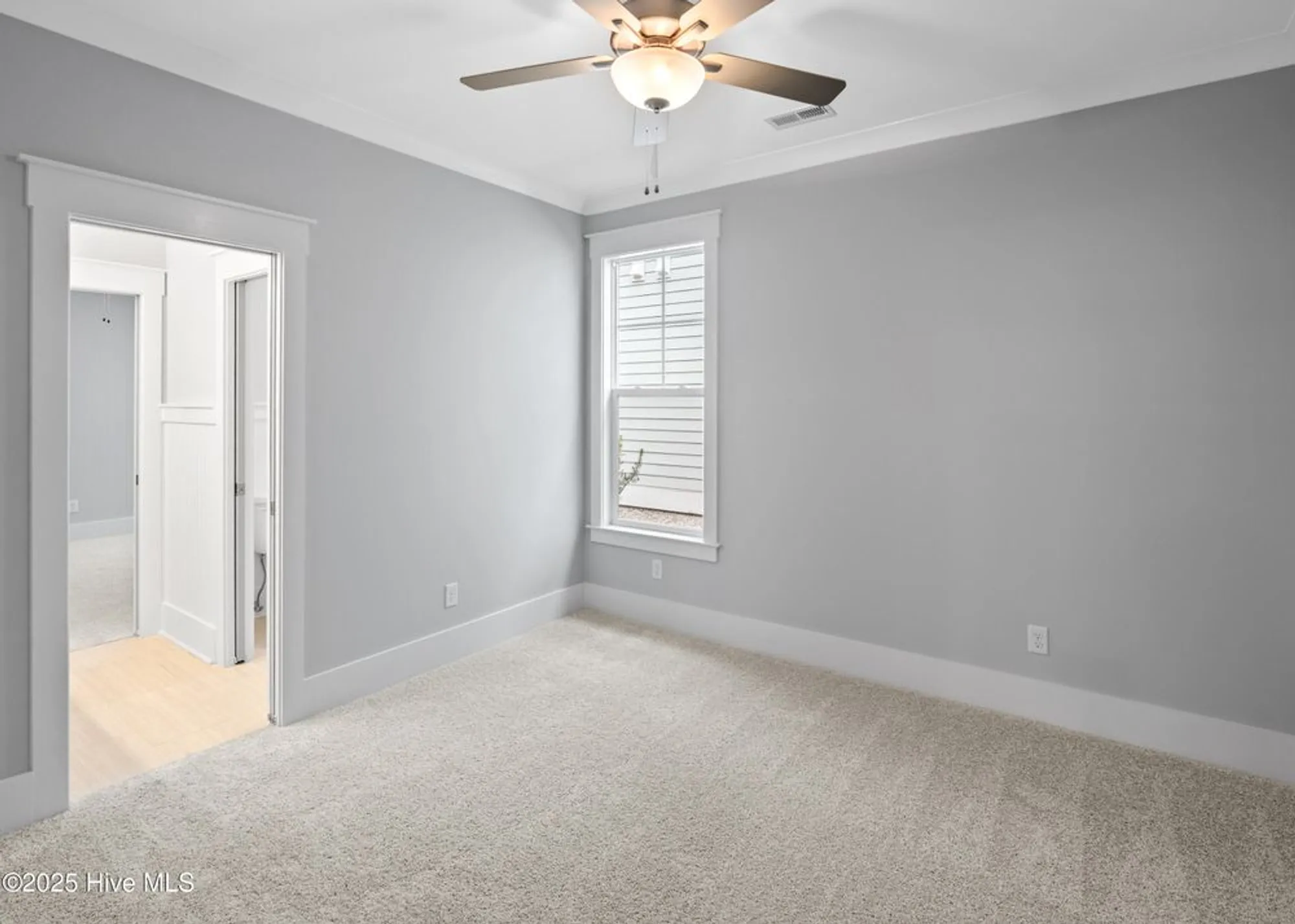 Property Slideshow image 37 of 53 | 6017 calvada cir, Leland, NC, 28451