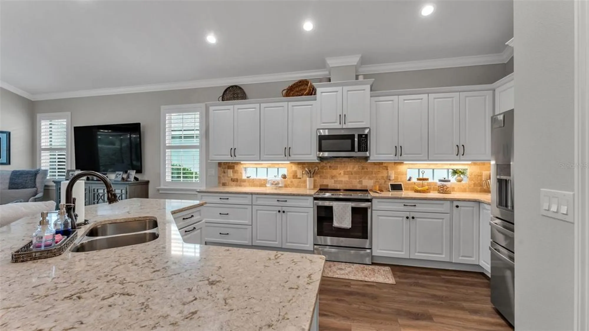 Property Slideshow image 13 of 65 | 7898 lake james blvd, Lakeland, FL, 33810