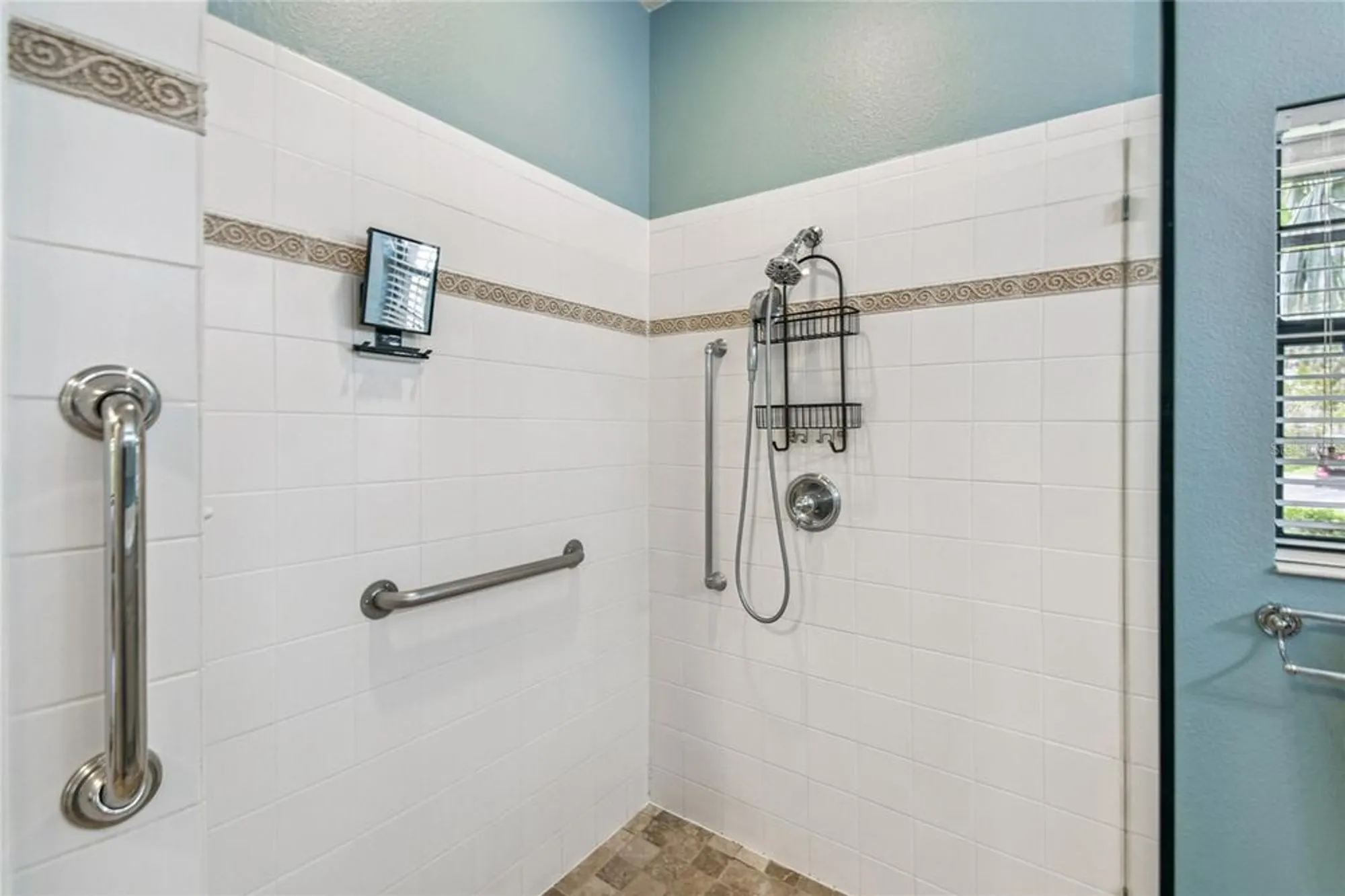Property Slideshow image 25 of 60 | 107 los gatos pl, Poinciana, FL, 34759