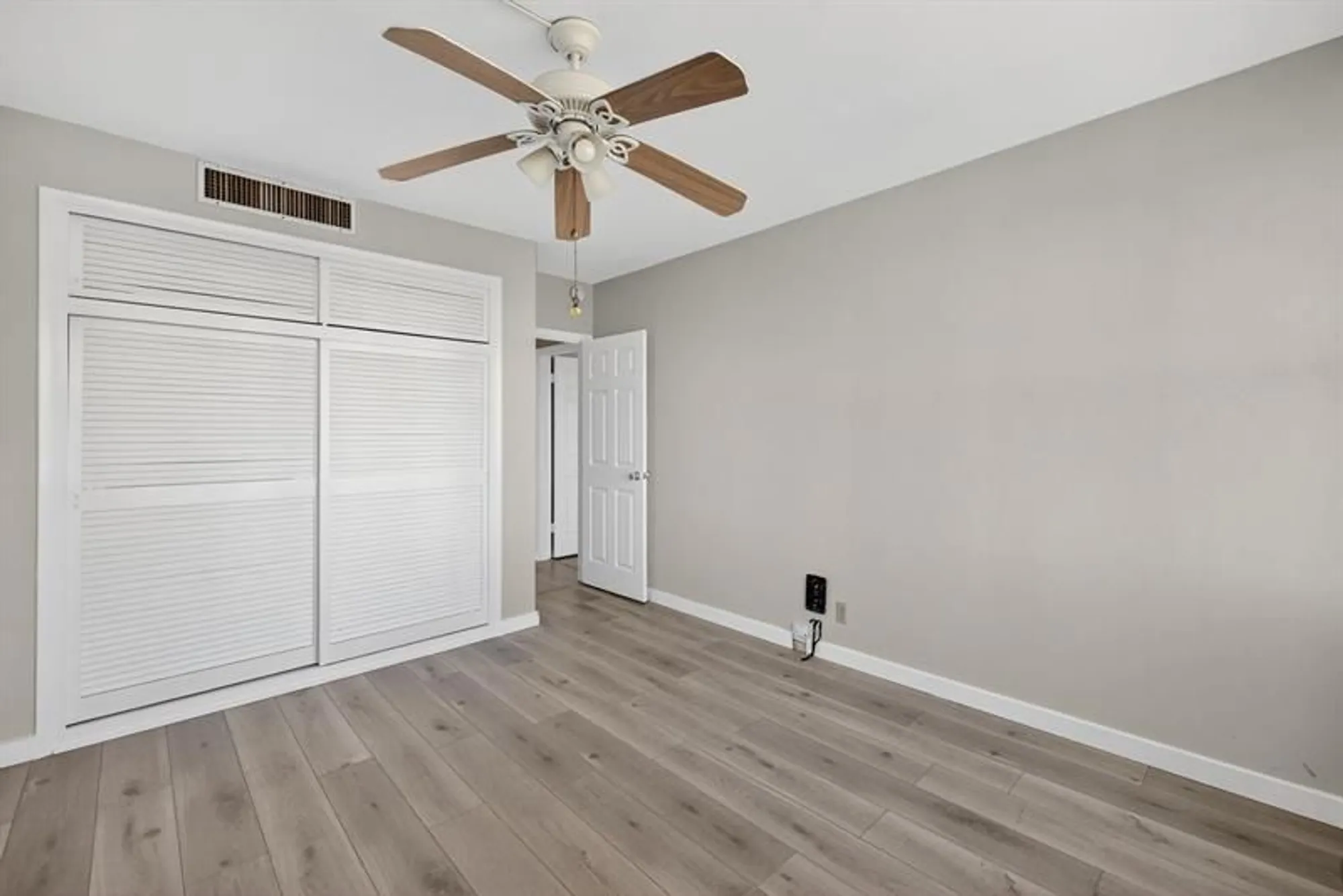 Property Slideshow image 38 of 39 | 3333 ne 34th st 615, Fort Lauderdale, FL, 33308