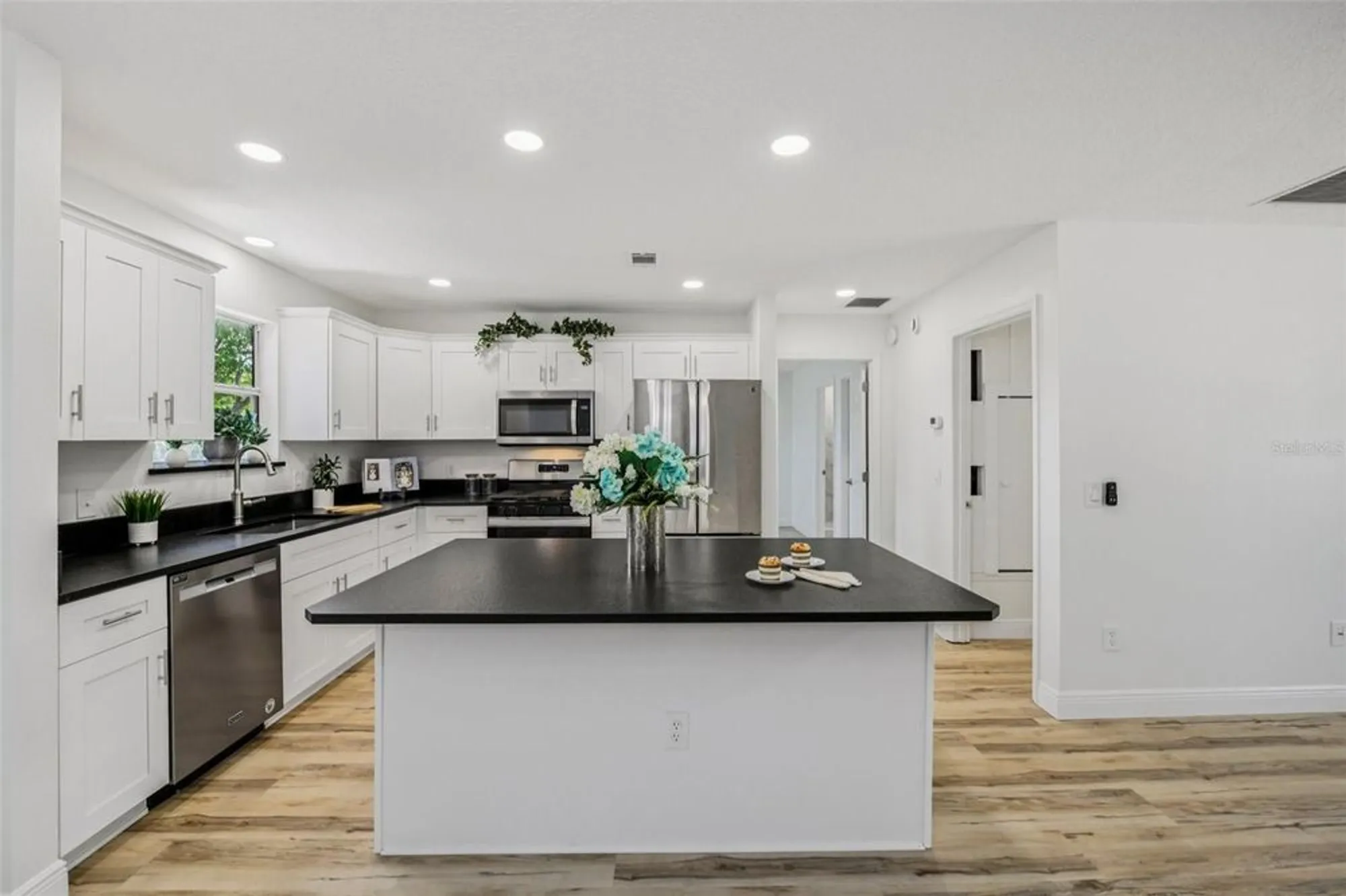 Property Slideshow image 11 of 53 | 2746 edwards ln, The Villages, FL, 32162