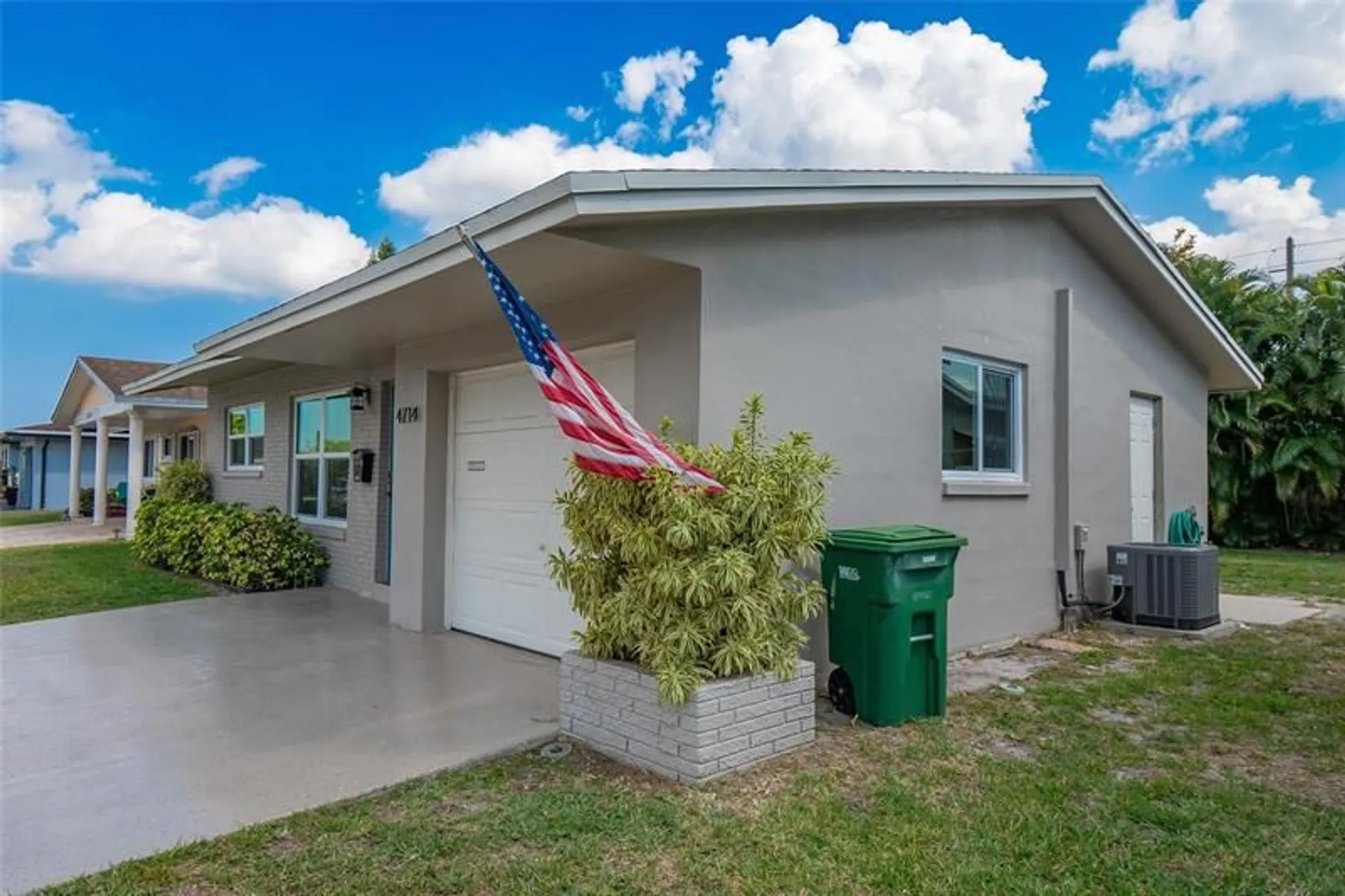 Property Slideshow image 19 of 26 | 4714 nw 44th st, Tamarac, FL, 33319