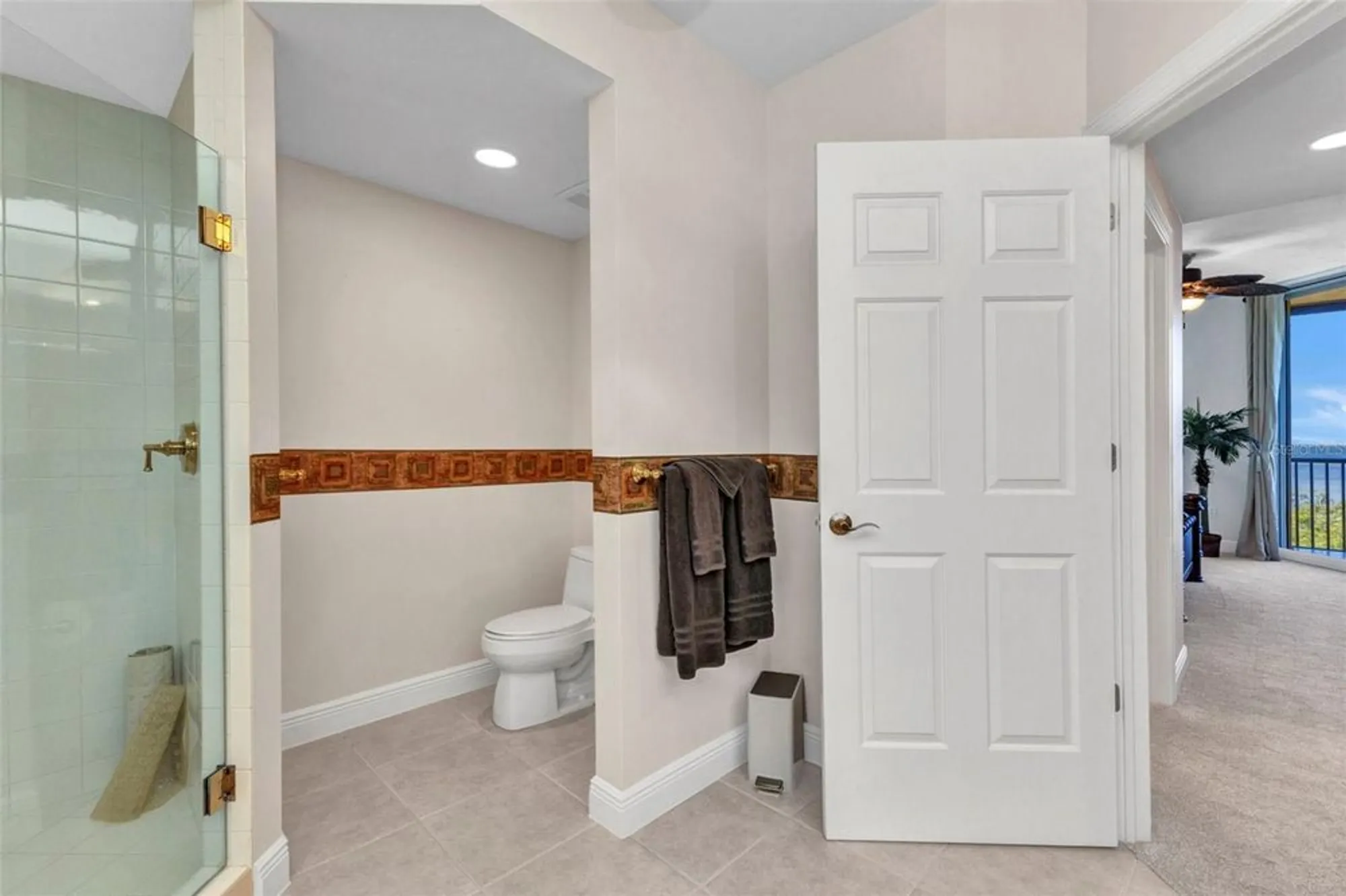 Property Slideshow image 33 of 57 | 3321 sunset key cir 502, Punta Gorda, FL, 33955