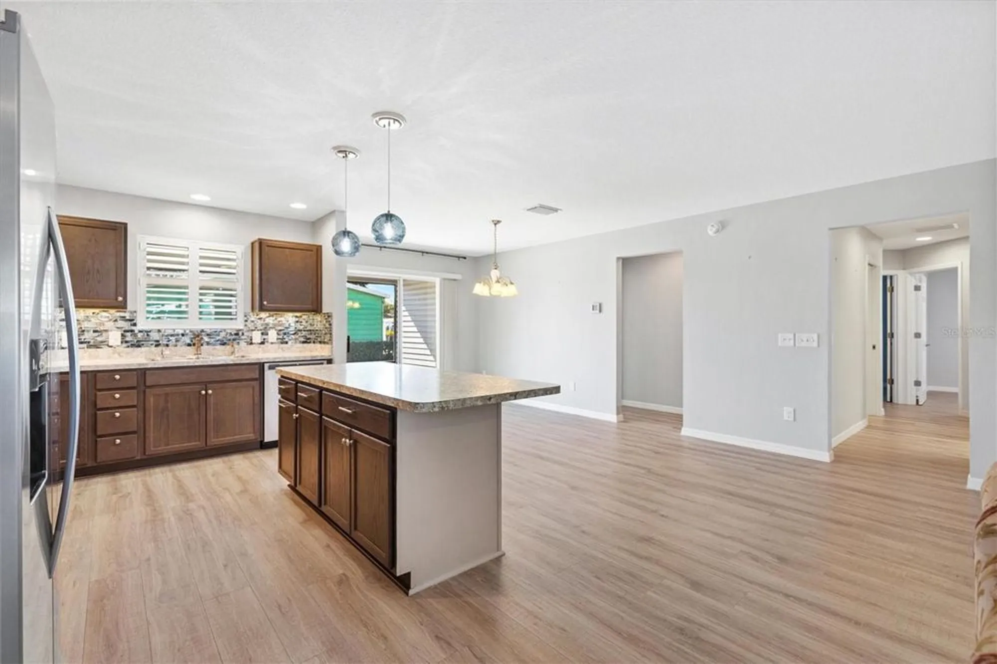 Property Slideshow image 10 of 37 | 706 jason dr, Lady Lake, FL, 32159