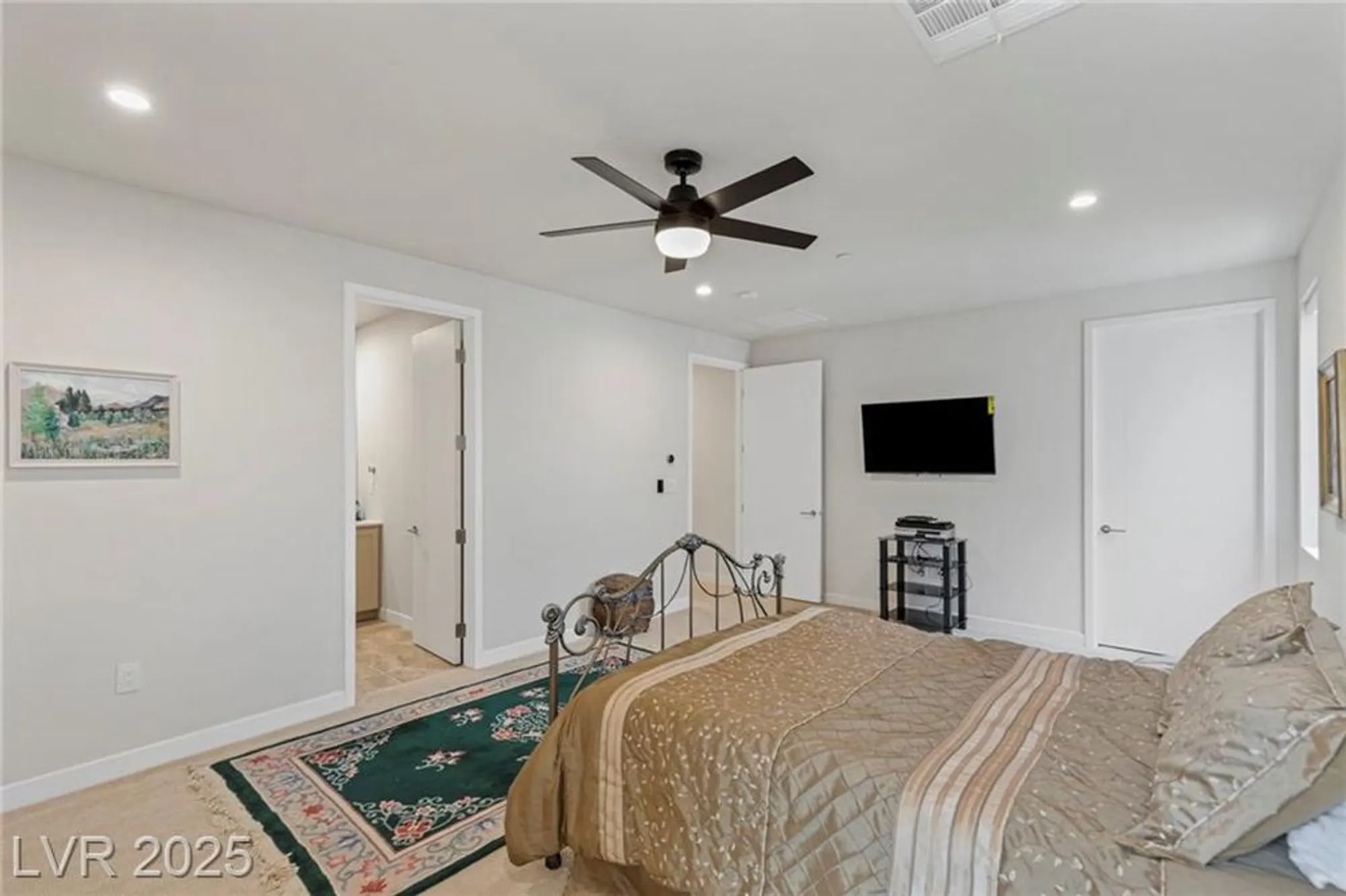 Property Slideshow image 46 of 85 | 53 falling ridge ln, Henderson, NV, 89011