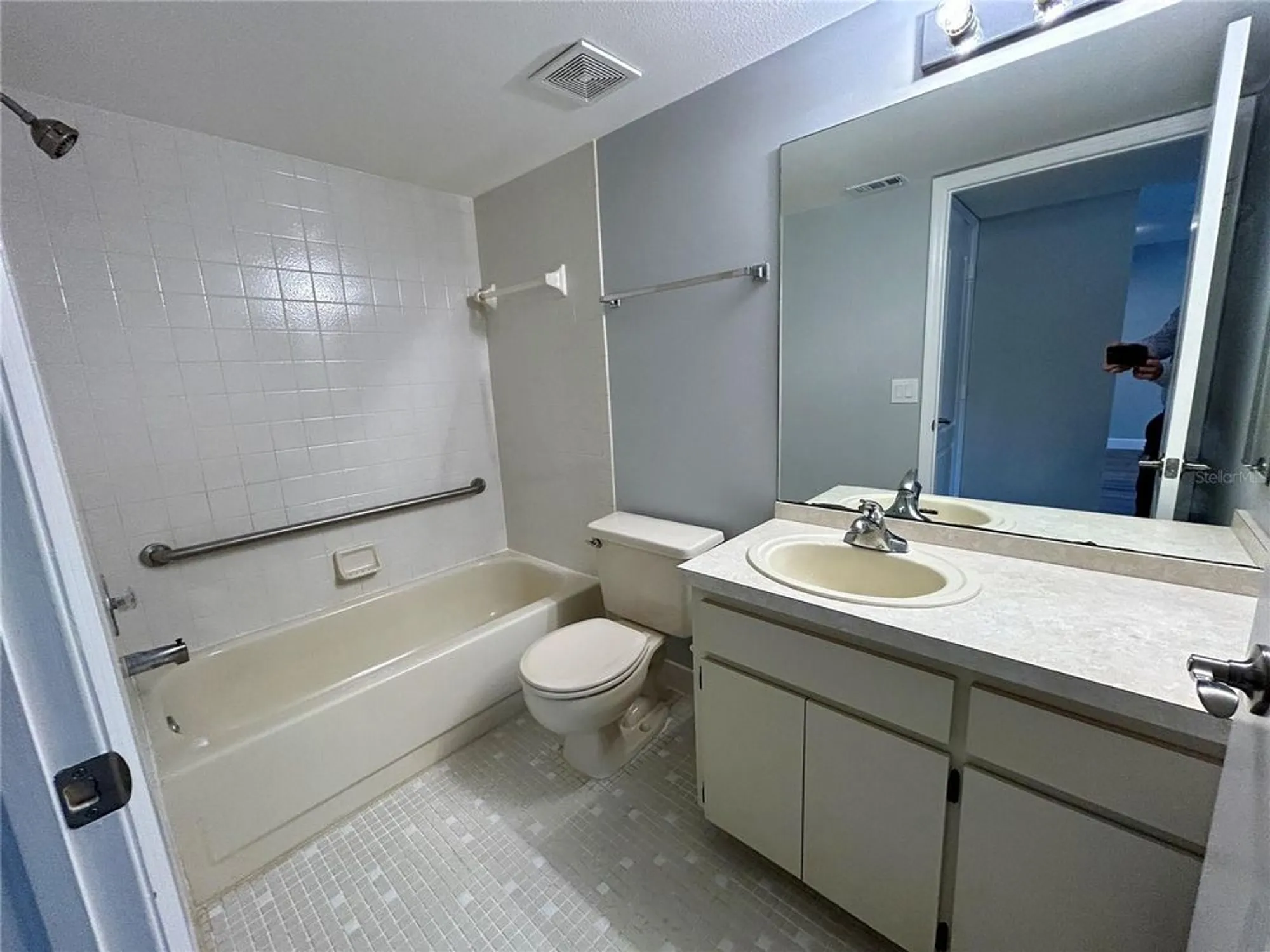 Property Slideshow image 30 of 57 | 2294 belgian ln 14, Clearwater, FL, 33763