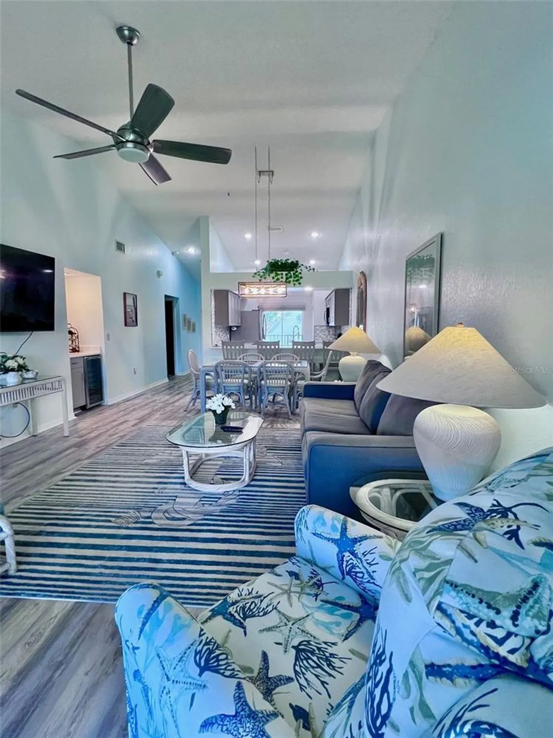 Property Slideshow image 6 of 71 | 6707 stone river rd apt 203, Bradenton, FL, 34203