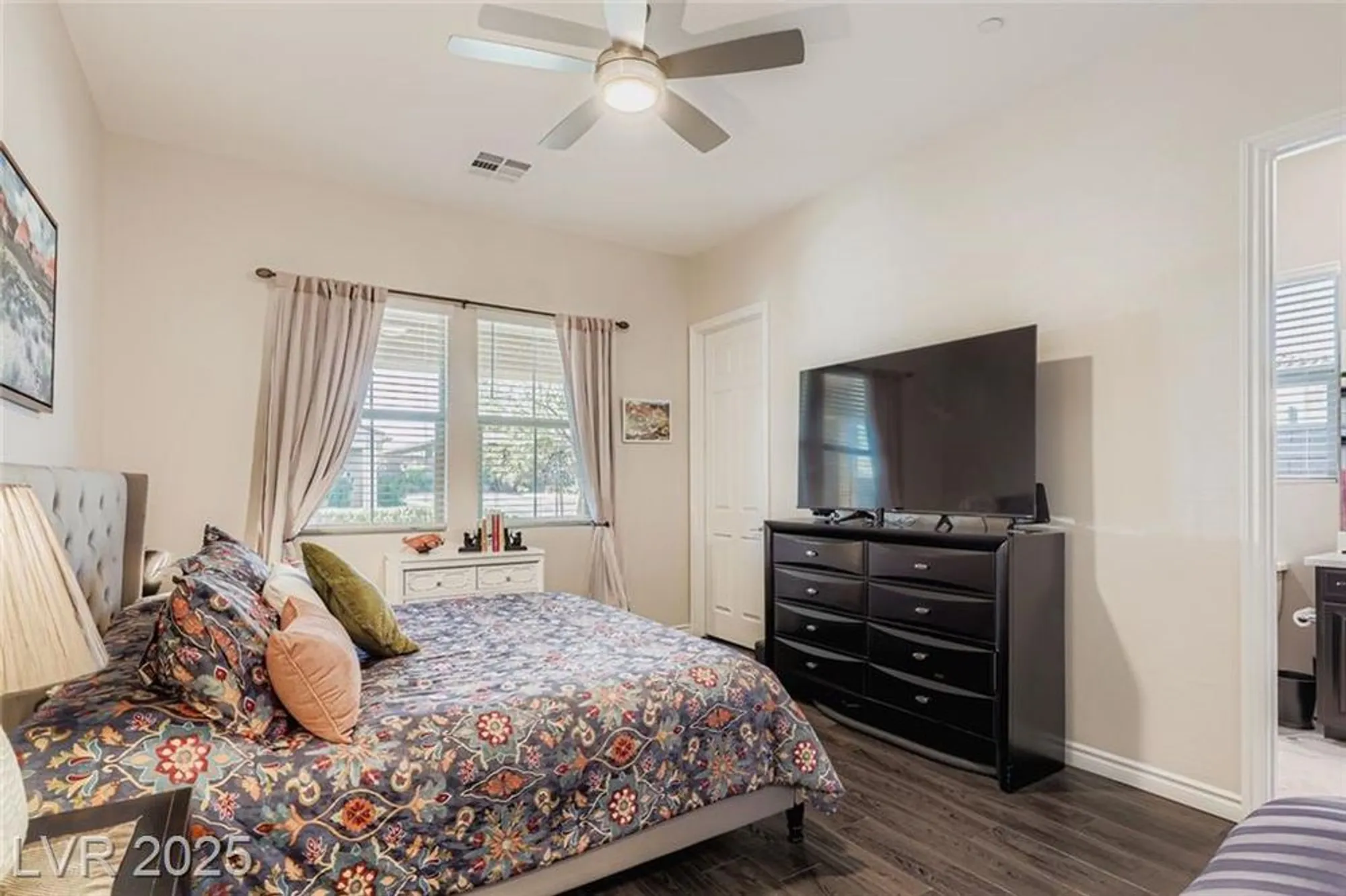 Property Slideshow image 23 of 58 | 316 gillespie glen ave, Henderson, NV, 89011