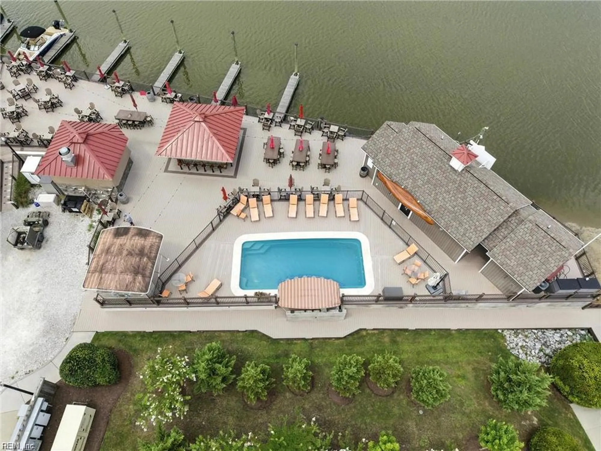 Property Slideshow image 44 of 50 | 201 cove reach, Suffolk, VA, 23435