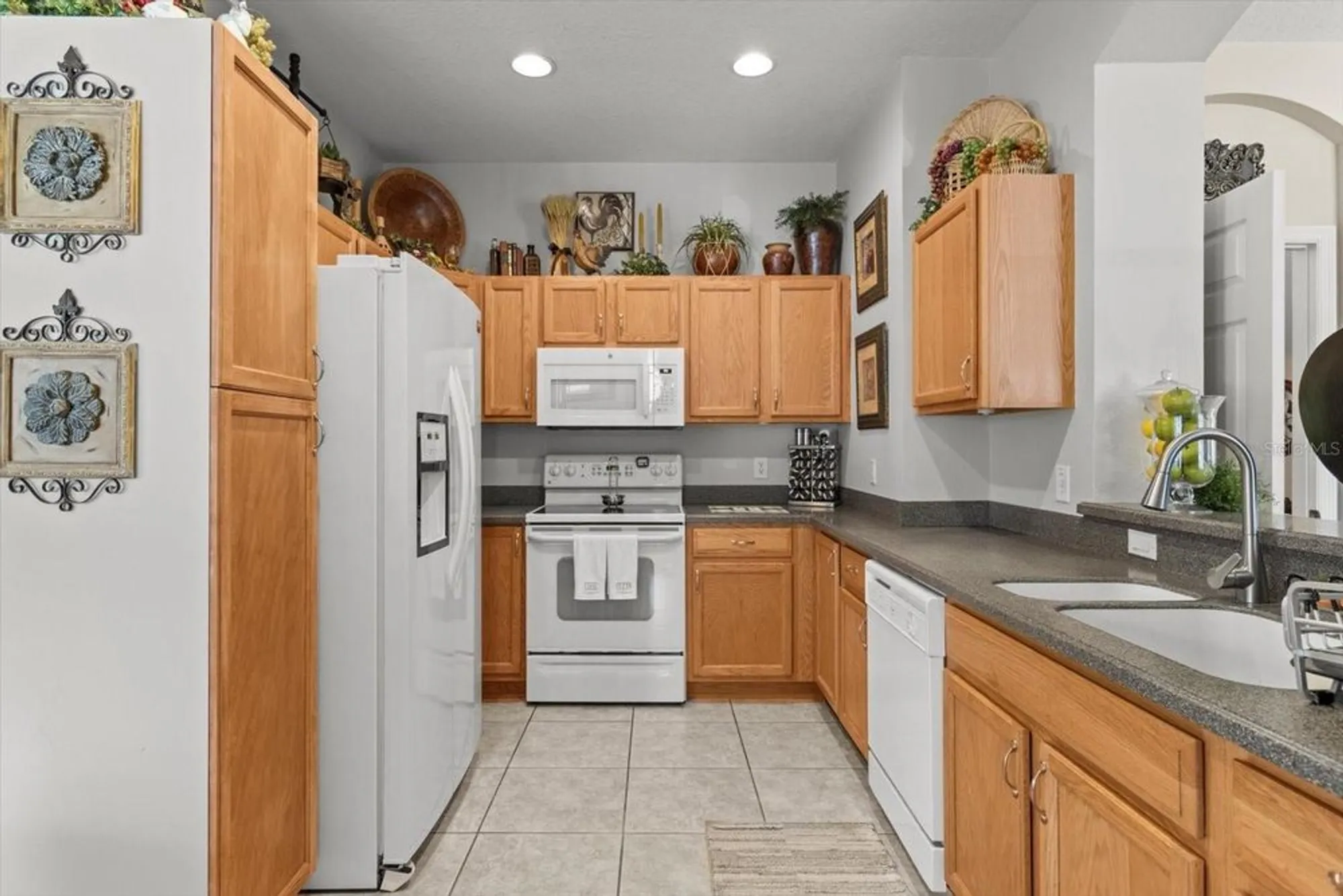 Property Slideshow image 7 of 47 | 1679 w spring meadow loop, Lecanto, FL, 34461