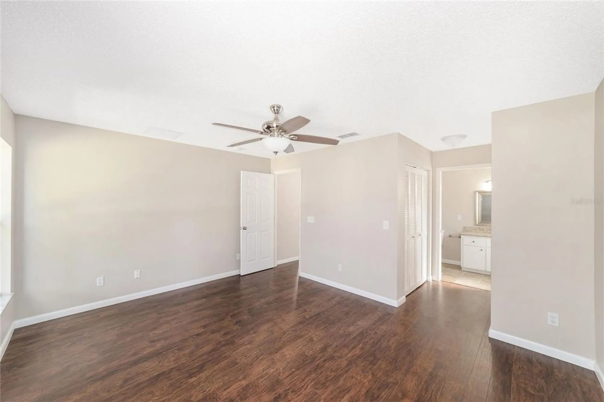 Property Slideshow image 22 of 34 | 9481 sw 93rd loop, Ocala, FL, 34481