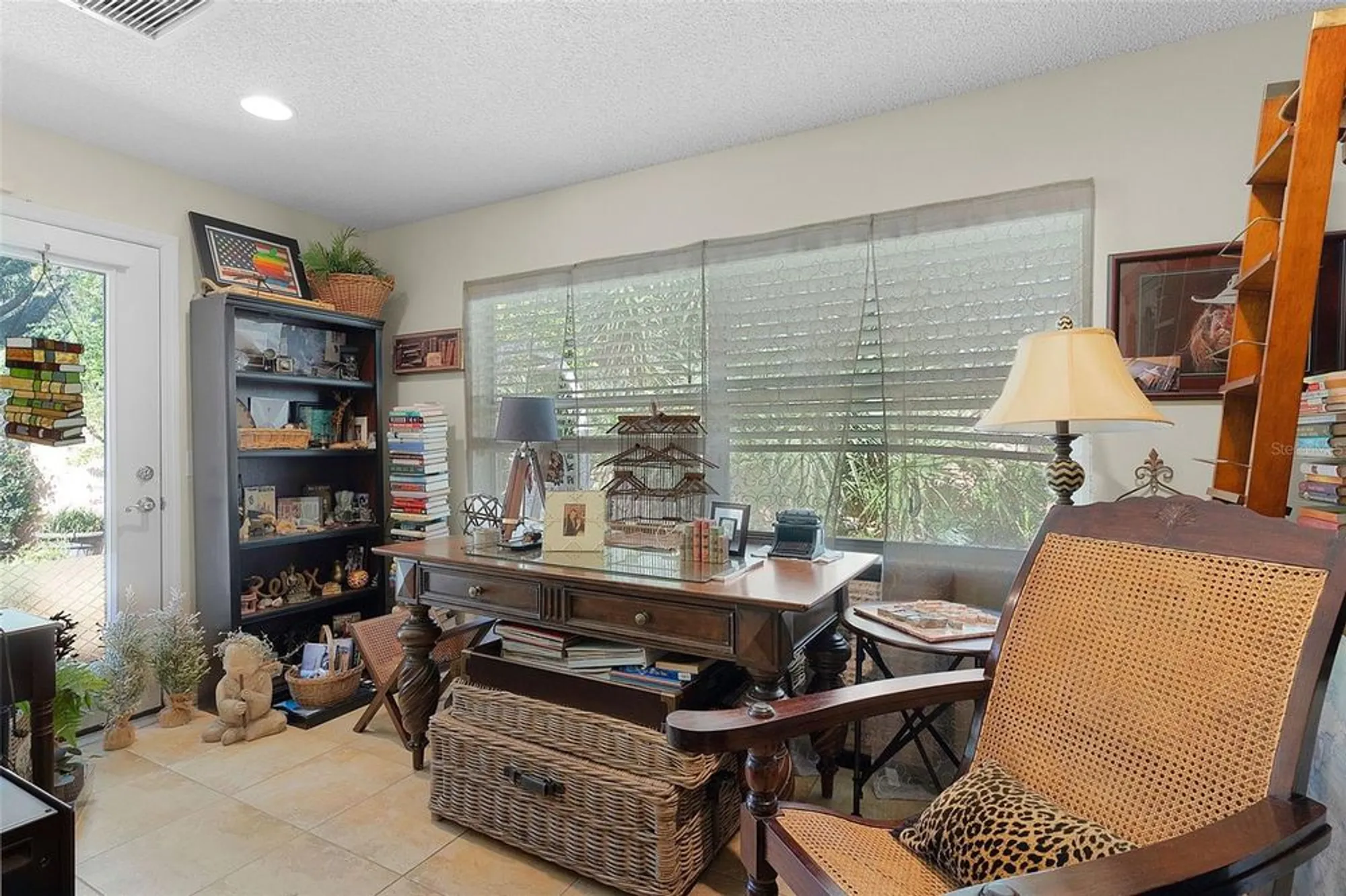 Property Slideshow image 22 of 53 | 1025 avalon ave, Lady Lake, FL, 32159
