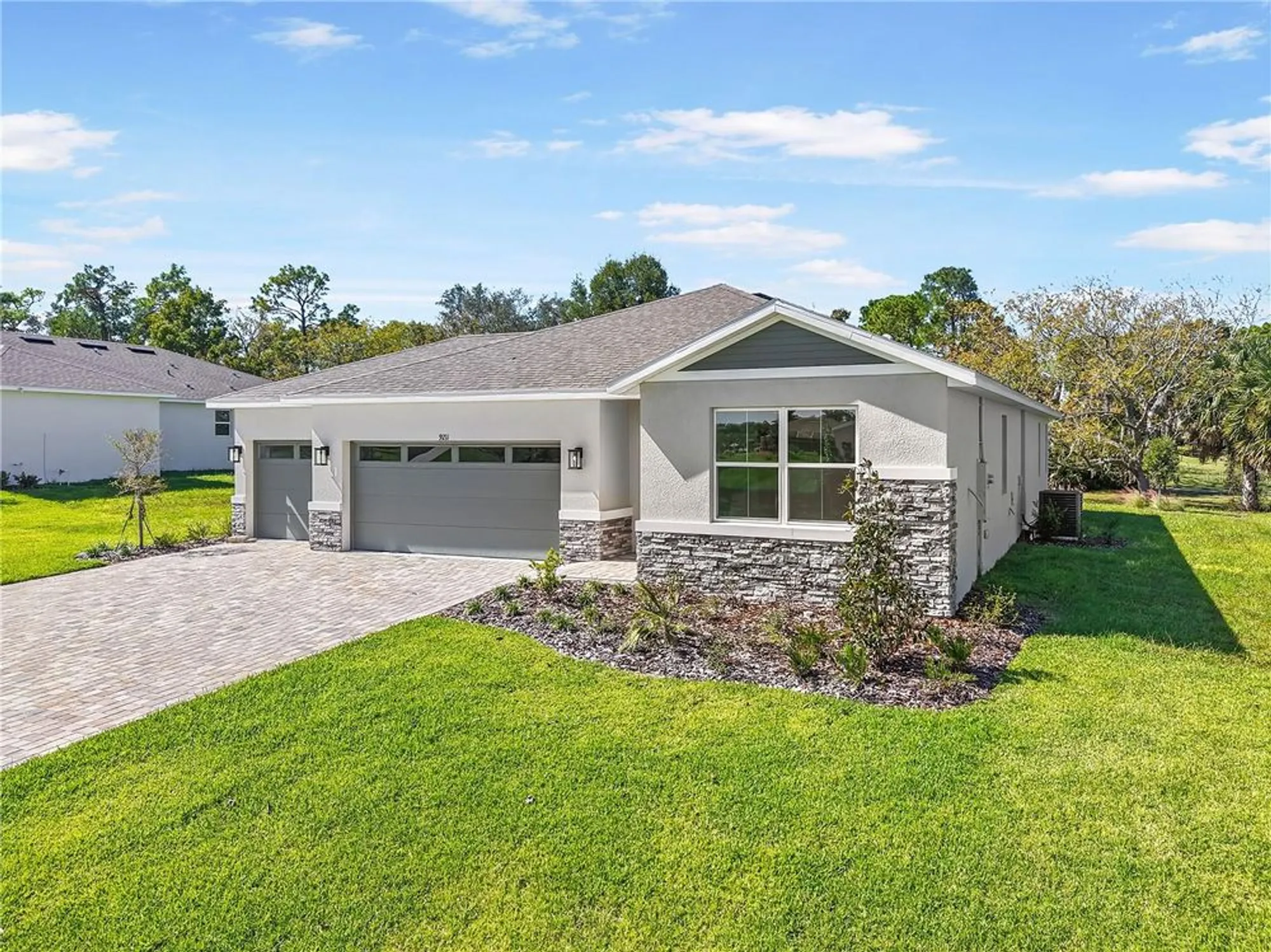 Property Slideshow image 3 of 32 | 9211 players dr, Weeki Wachee, FL, 34613