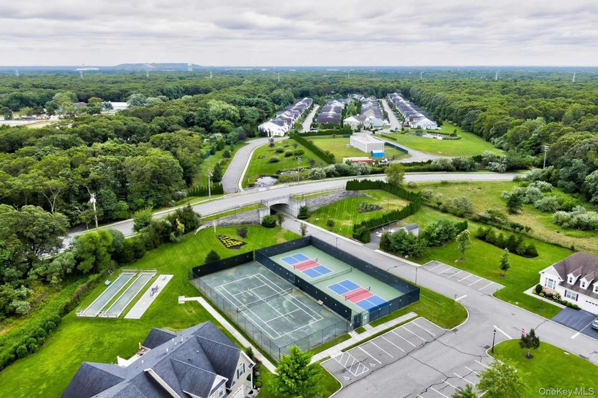 Property Slideshow image 32 of 40 | 279 augusta dr, Medford, NY, 11763