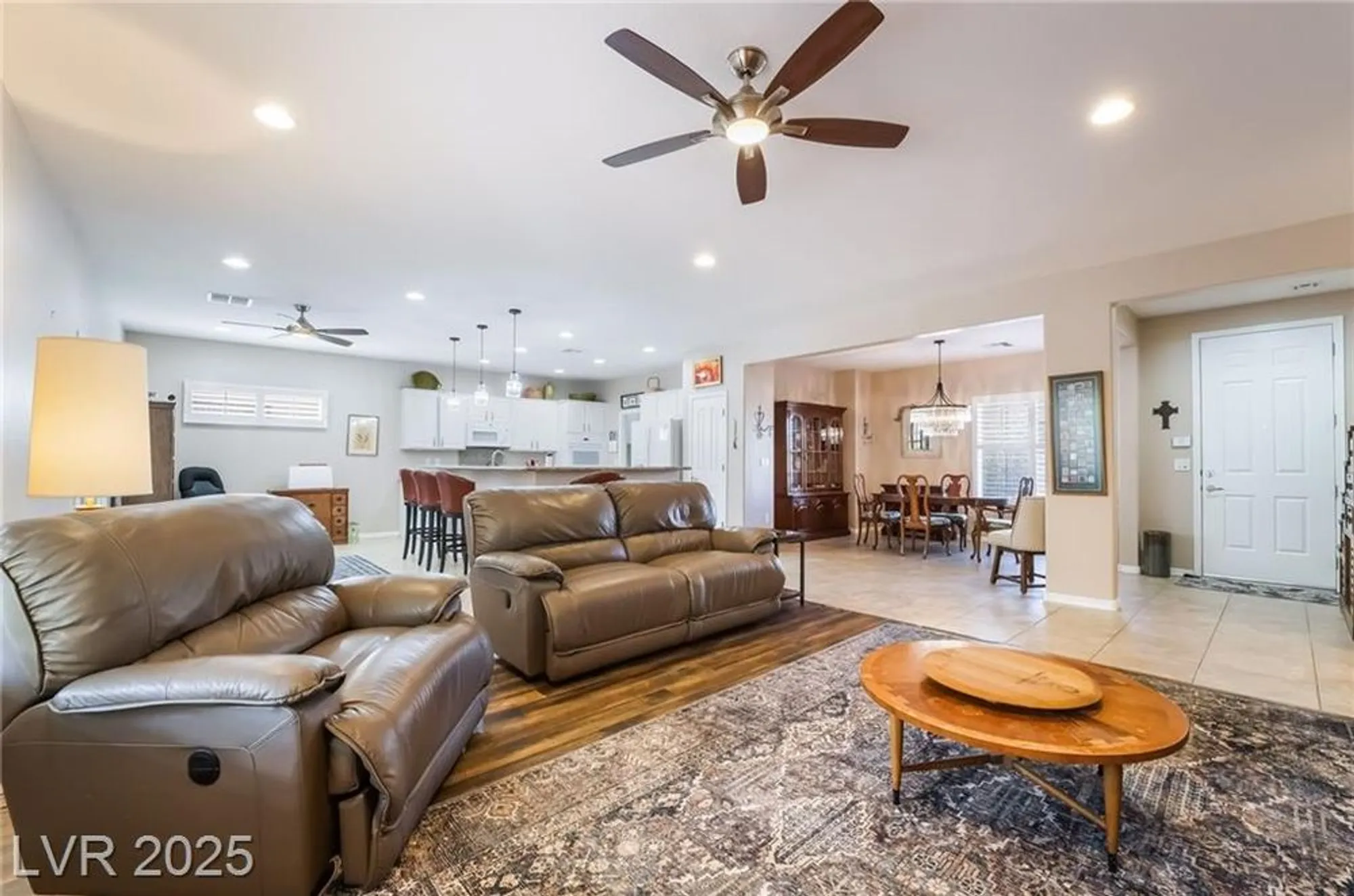 Property Slideshow image 21 of 40 | 2318 black river falls dr, Henderson, NV, 89044