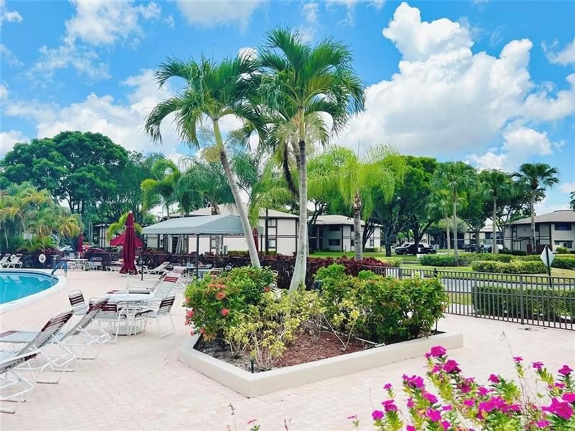 Property Slideshow image 38 of 51 | 9988 n belfort cir 111, Tamarac, FL, 33321