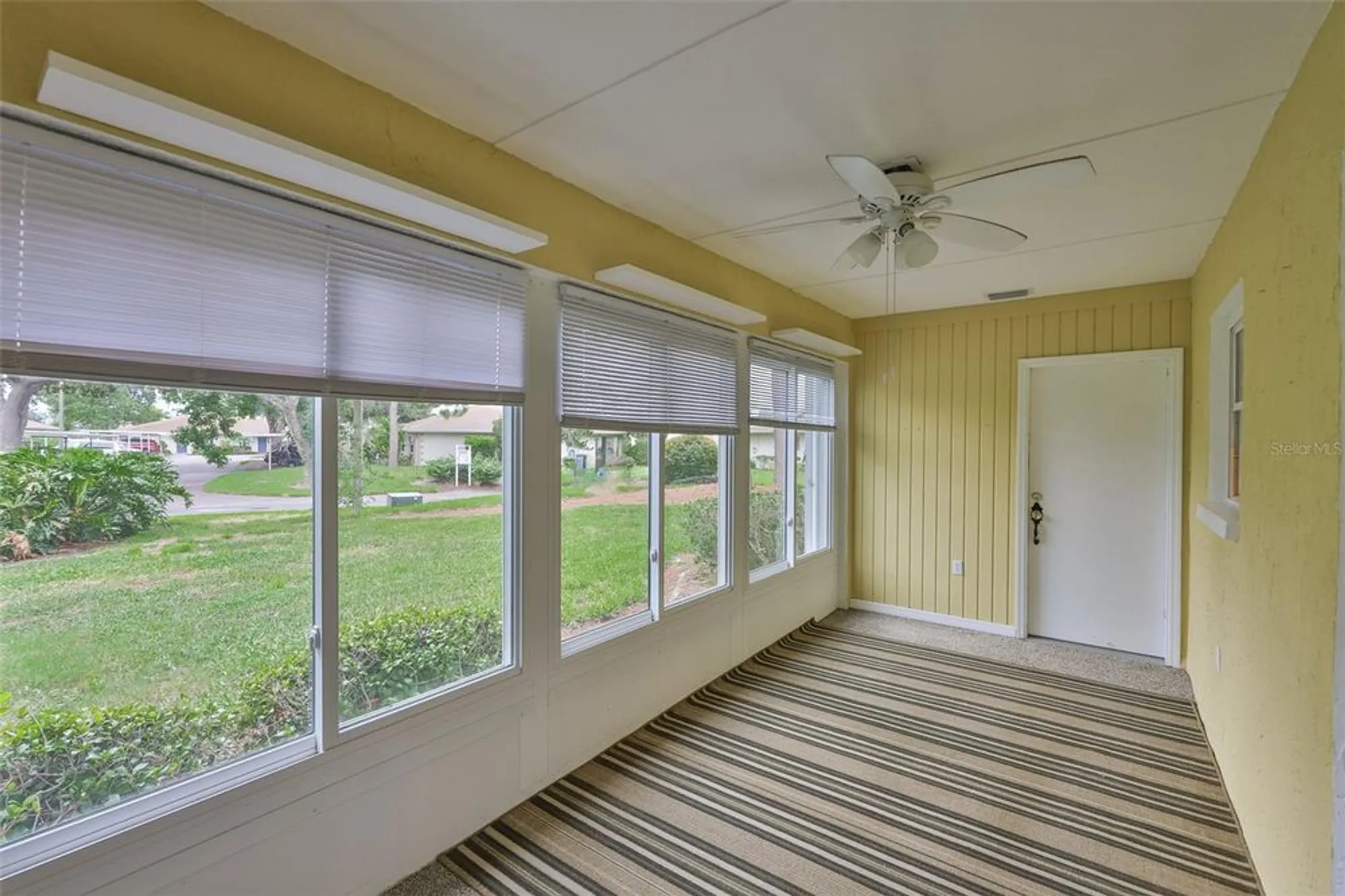 Property Slideshow image 28 of 36 | 2206 horsham pl, Sun City Center, FL, 33573