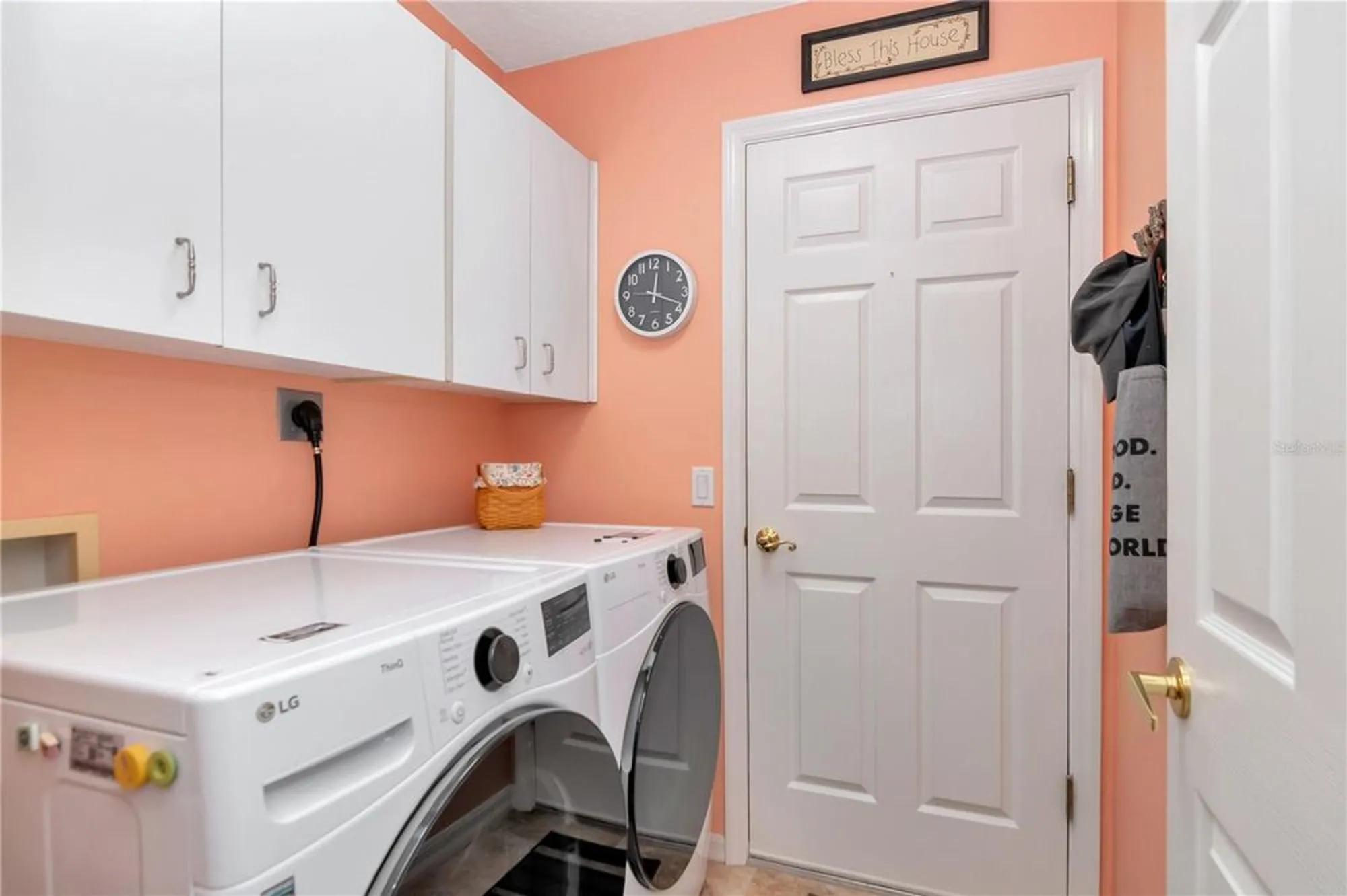 Property Slideshow image 13 of 31 | 1623 arbor knoll loop, Trinity, FL, 34655