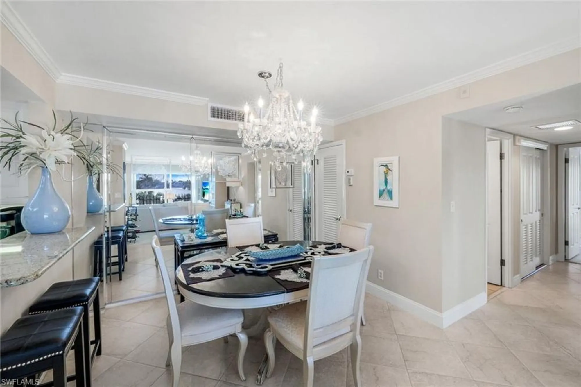 Property Slideshow image 14 of 45 | 3399 gulf shore blvd 203, Naples, FL, 34103