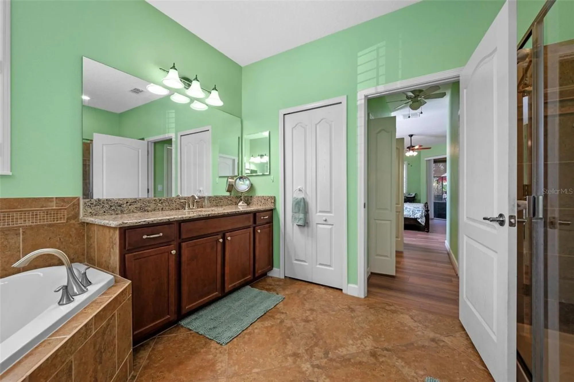 Property Slideshow image 18 of 42 | 4016 serena ln, Clermont, FL, 34711
